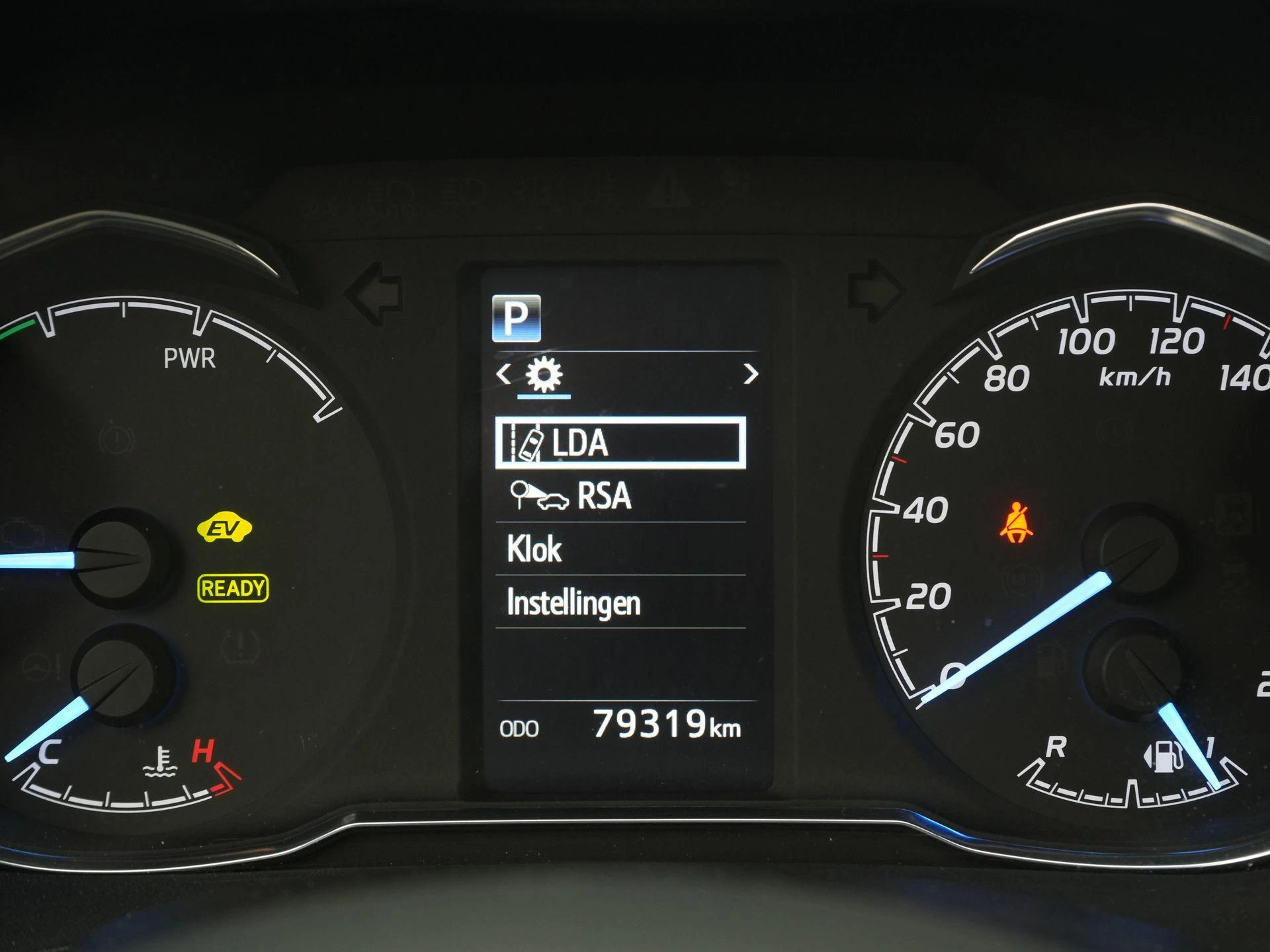 Toyota-Yaris-image-14