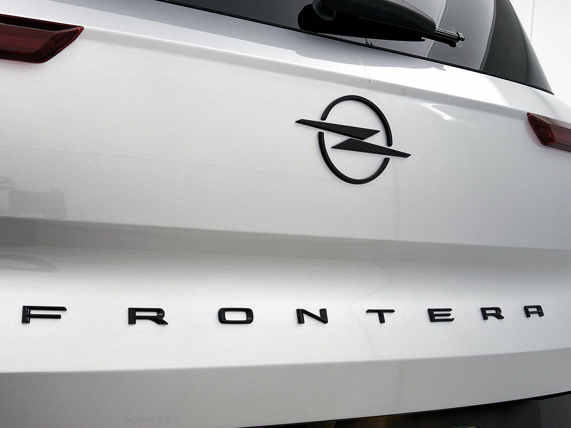 Opel-Frontera-image-21