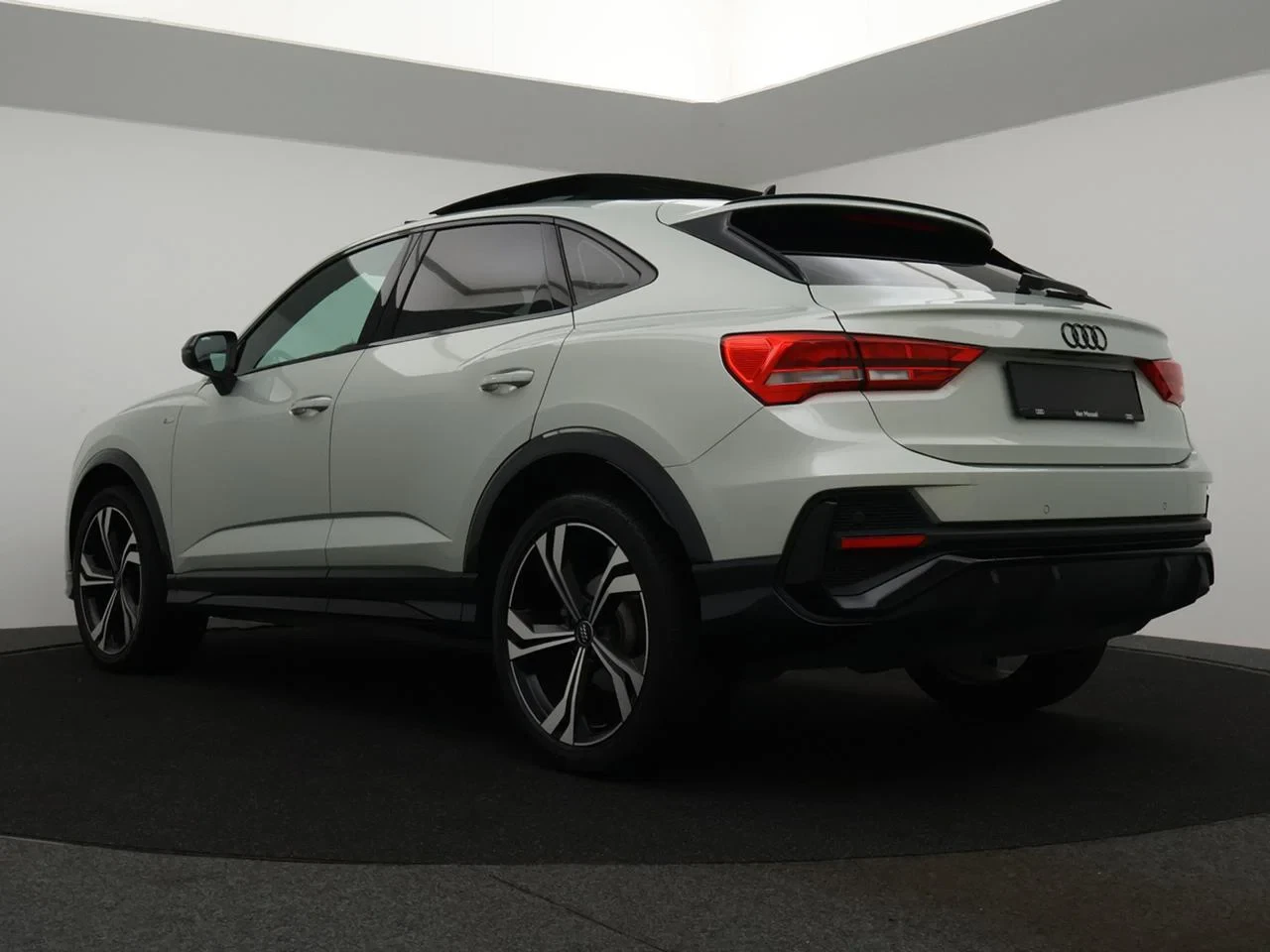 Audi-Q3-image-1