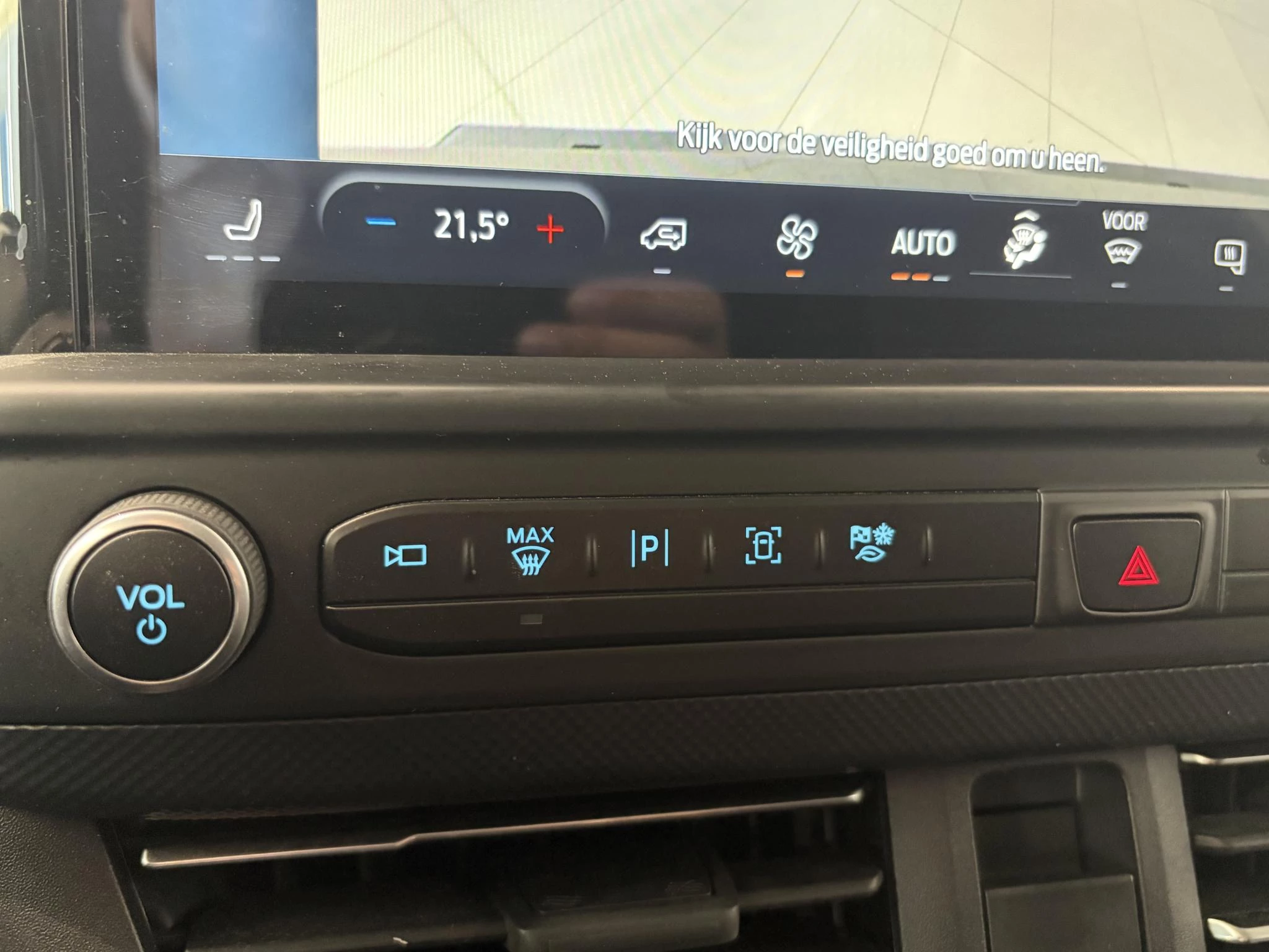 Ford Transit Custom 320 2.5 PHEV L2H1 Limited DC