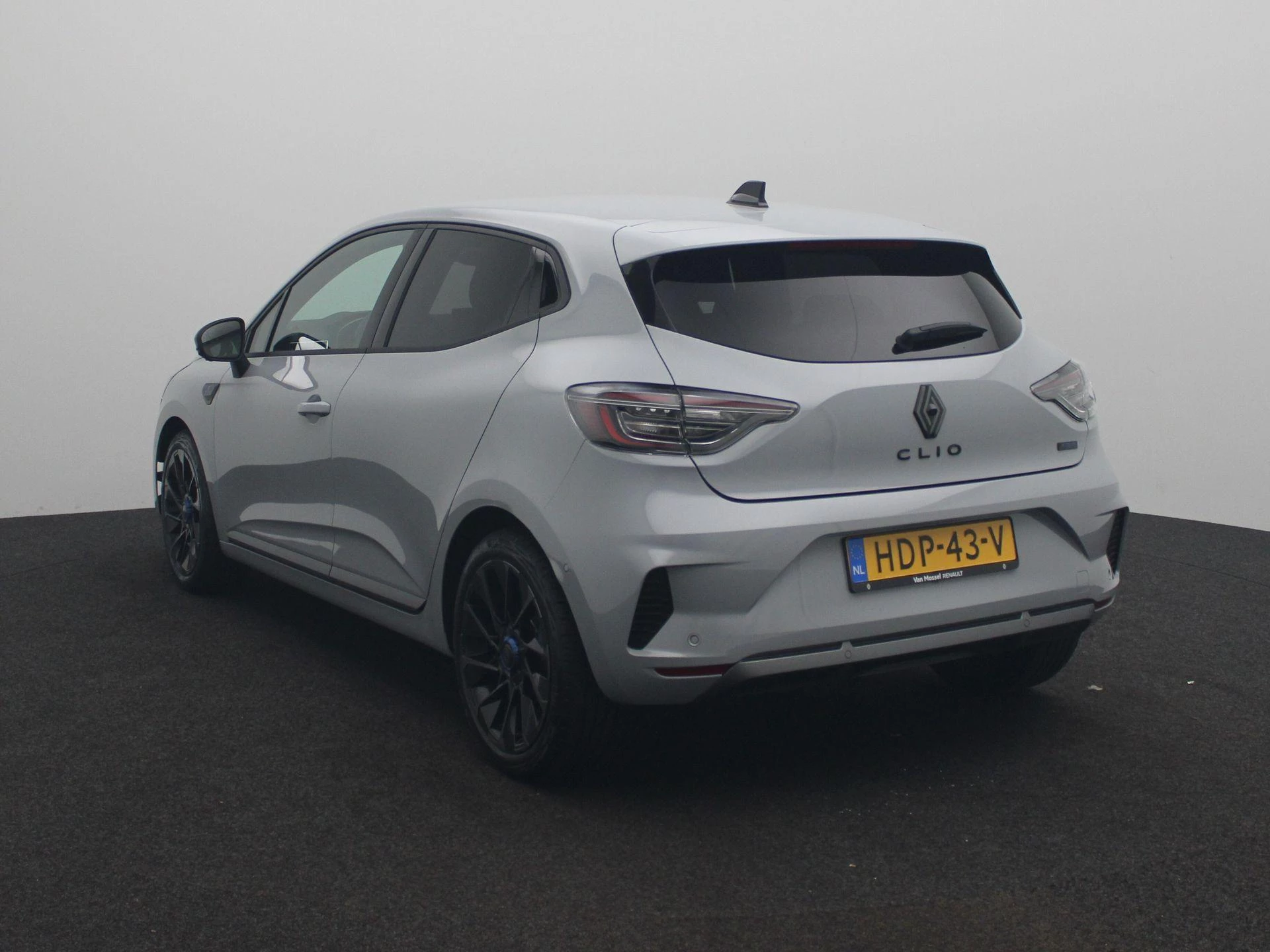 Renault-Clio-image-1