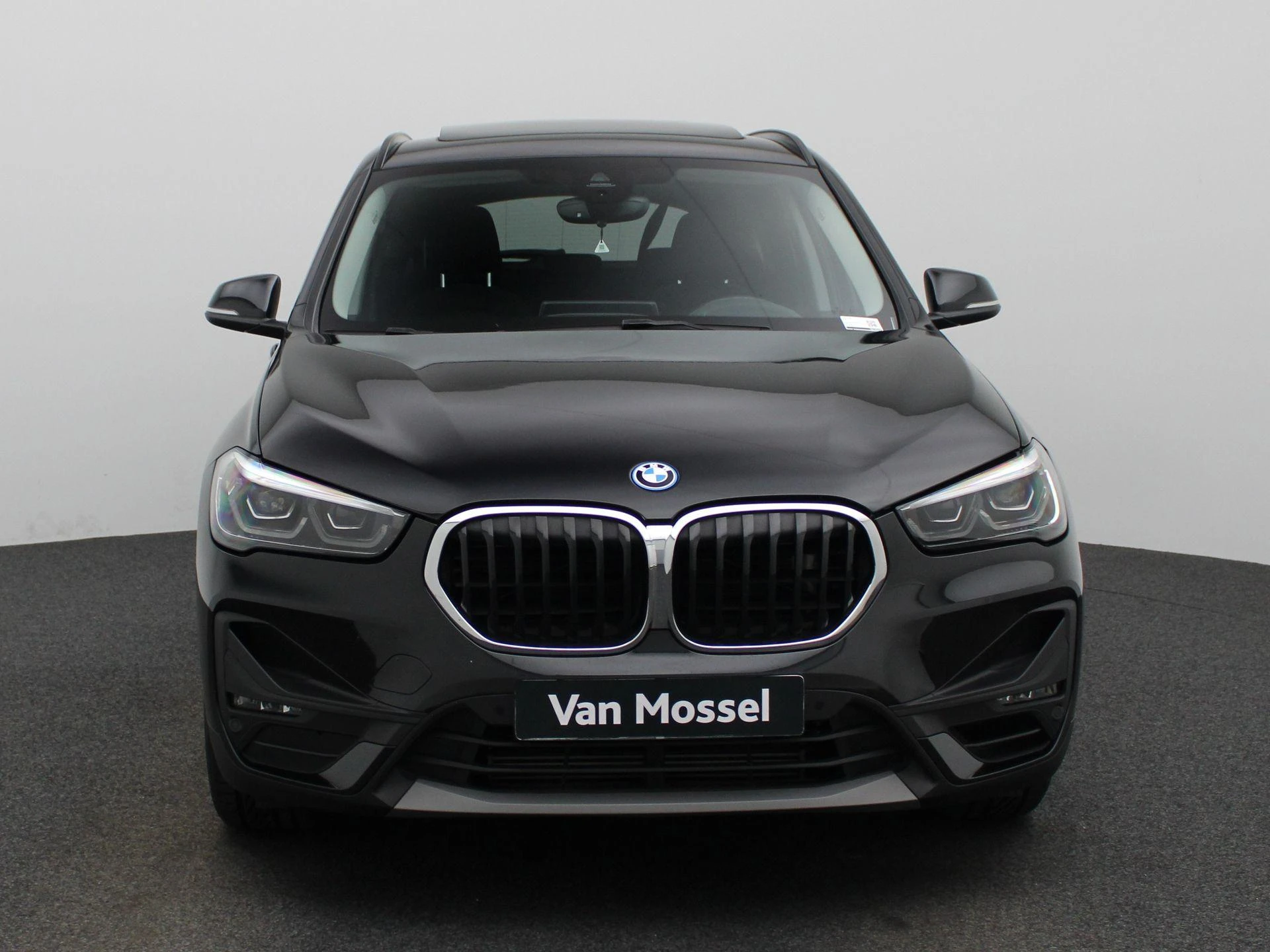 BMW-X1-image-2