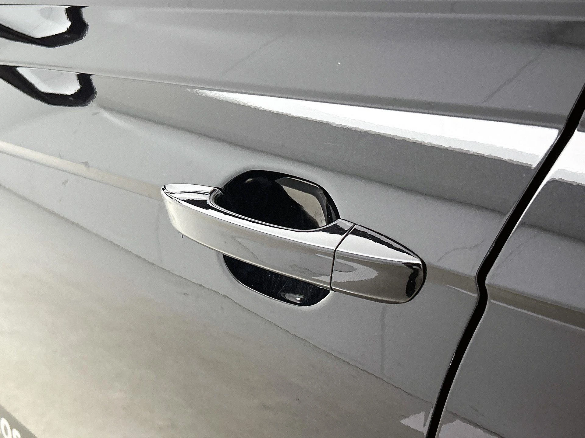 Volkswagen-Polo-image-18
