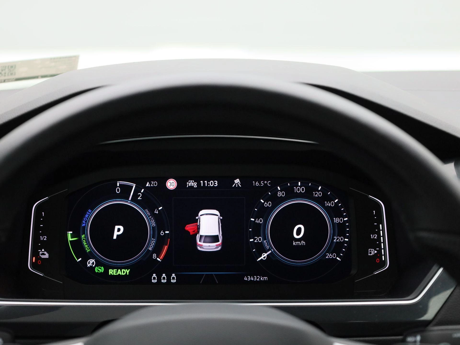 Volkswagen-Tiguan-image-7
