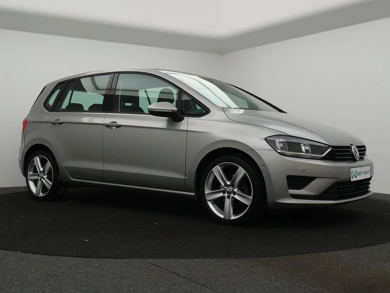 Volkswagen-Golf Sportsvan-image-1