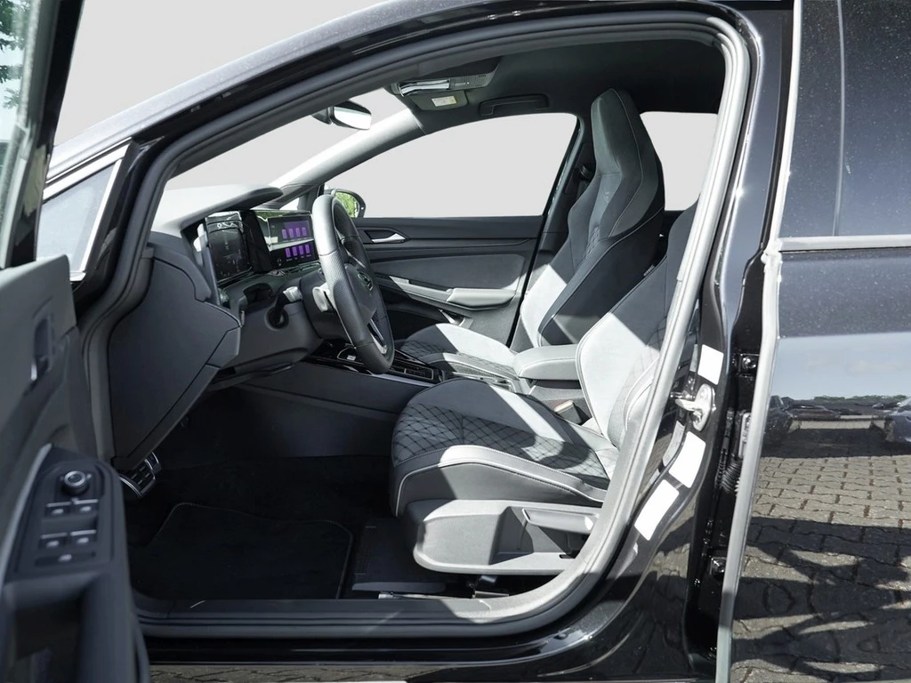 Volkswagen-Golf-image-6