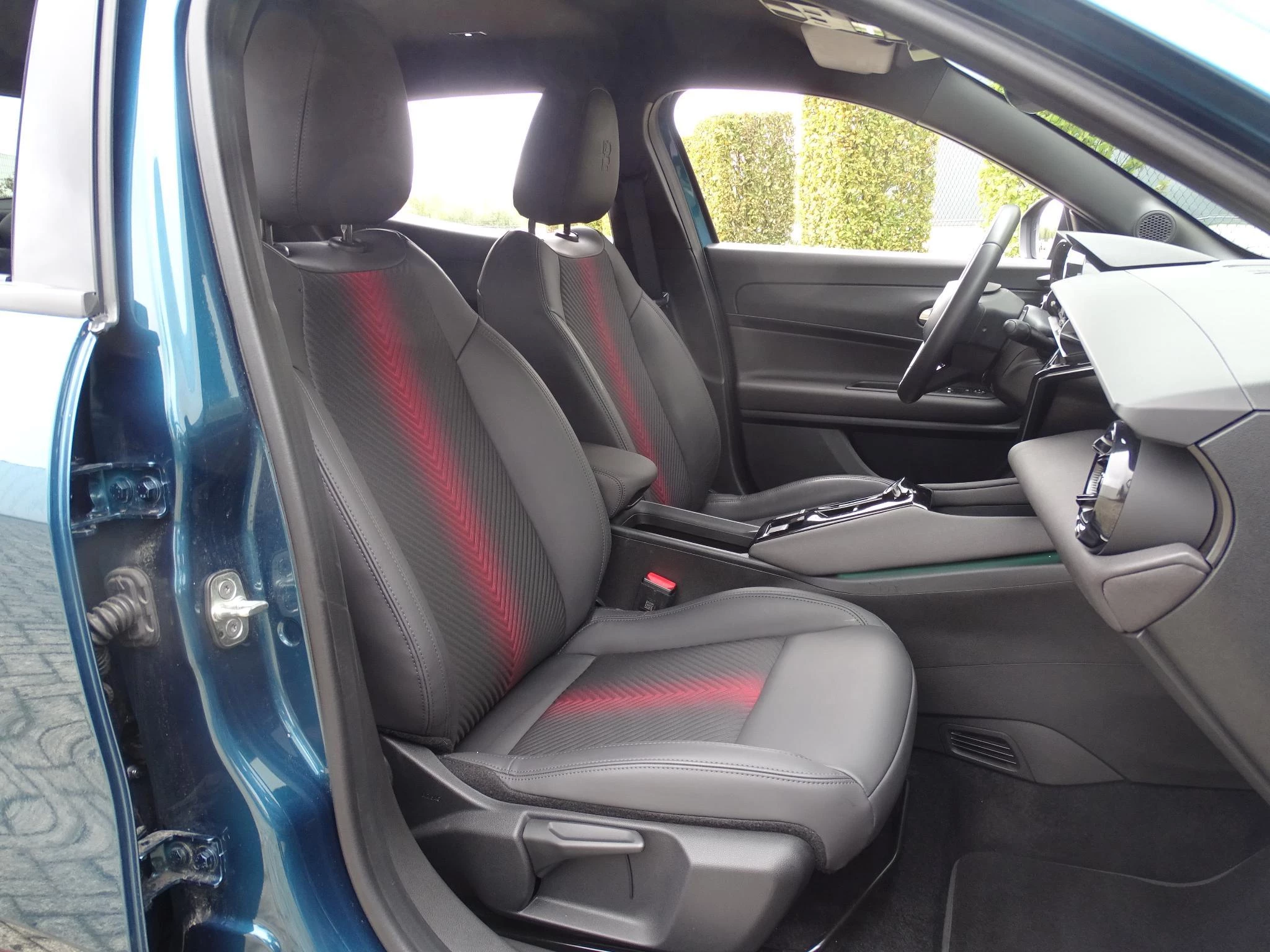 Alfa Romeo Junior 1.2 Hybrid 145 eDCT6 Ibrida Speciale
