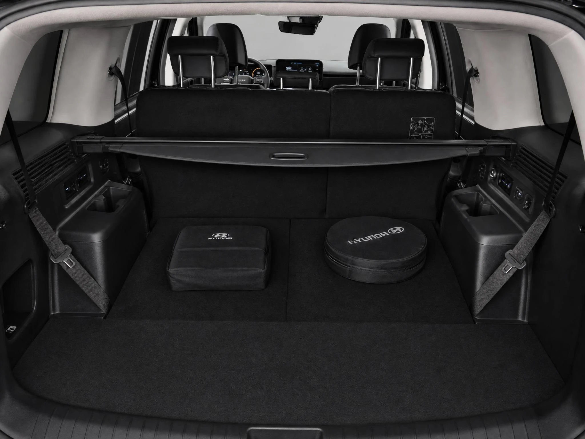 Hyundai-Santa Fe-image-20