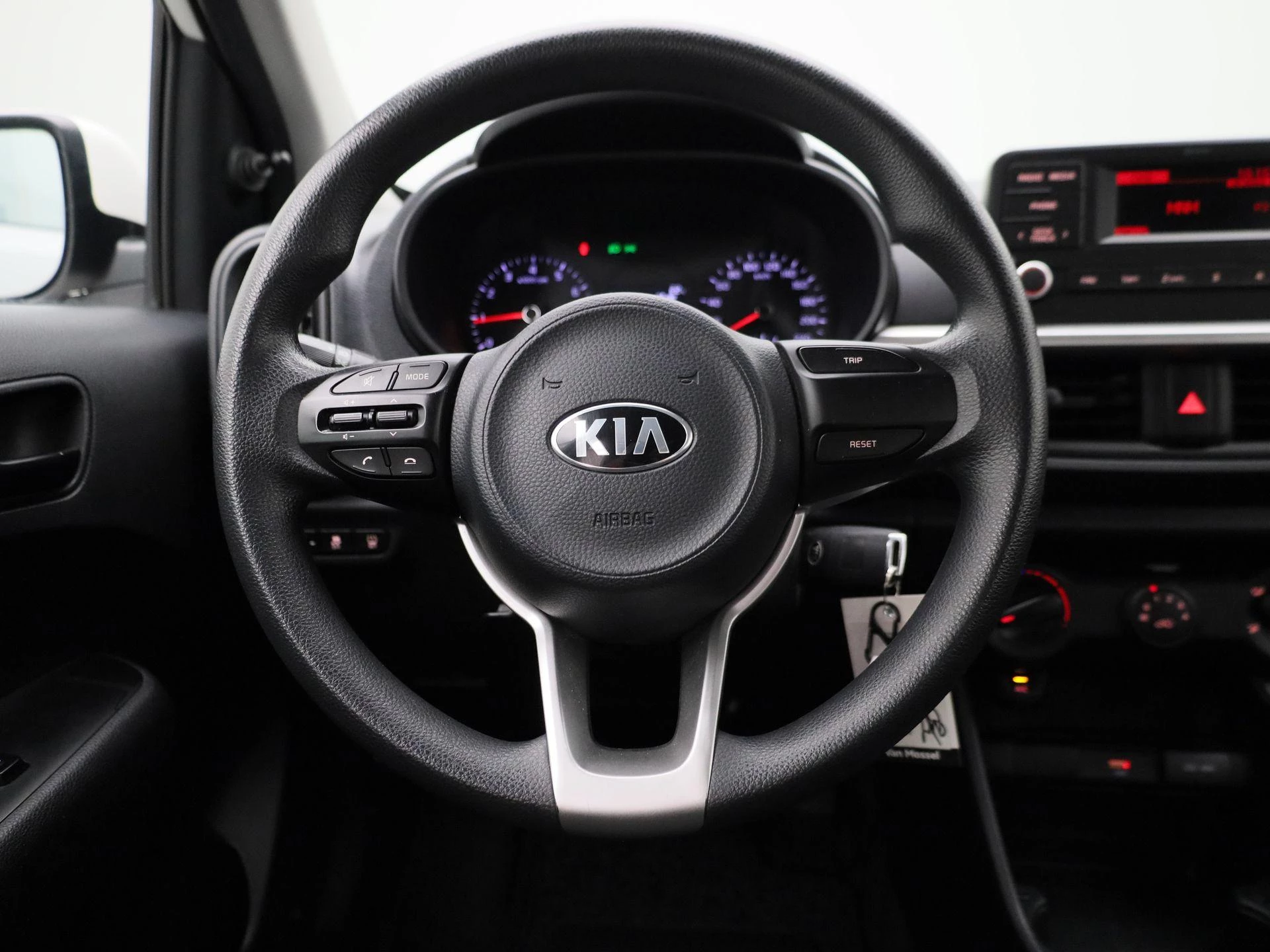 Kia-Picanto-image-6