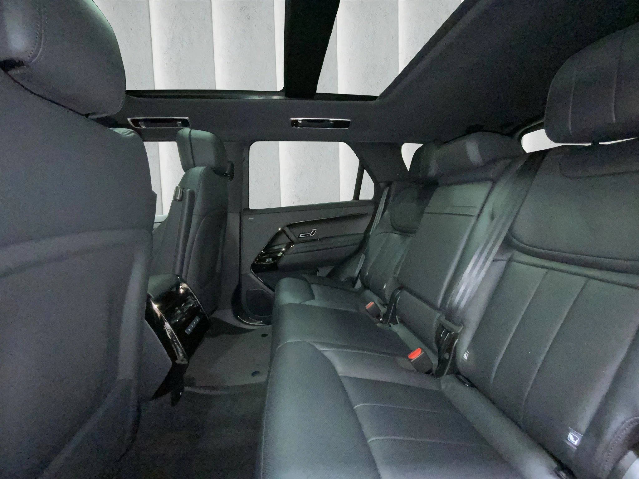 Land Rover Range Rover Sport DYNAMIC SE 3.0 D300 MHEV AWD Automatik