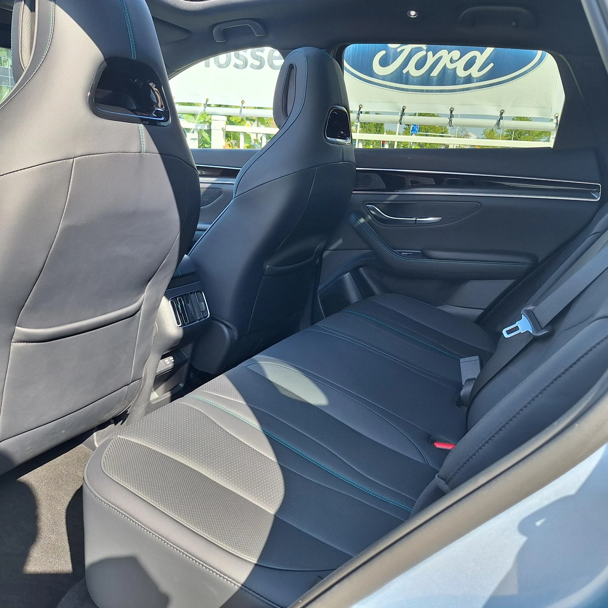 BYD-SEAL U-image-36