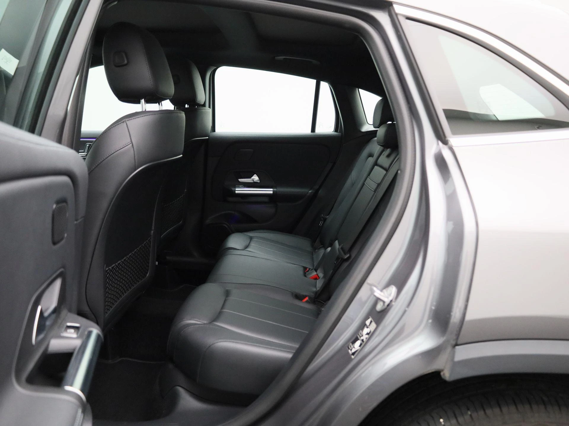 Mercedes-Benz-GLA-image-9