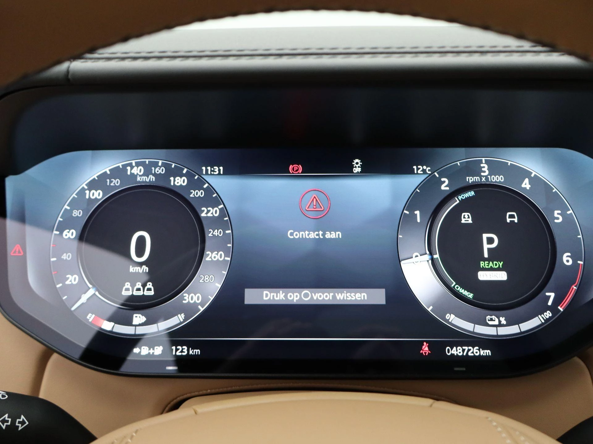 Land Rover-Range Rover-image-7