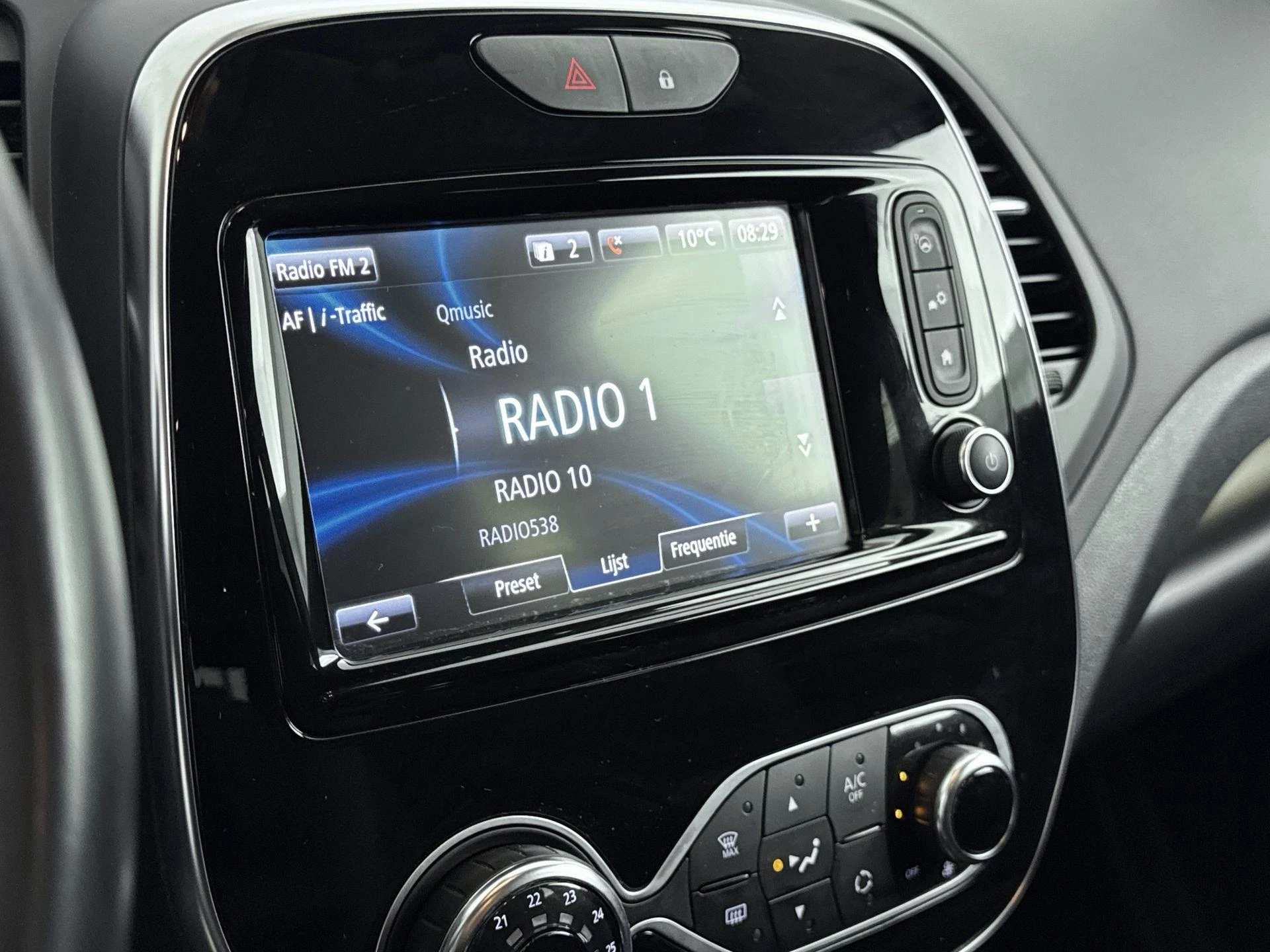 Renault-Captur-image-5
