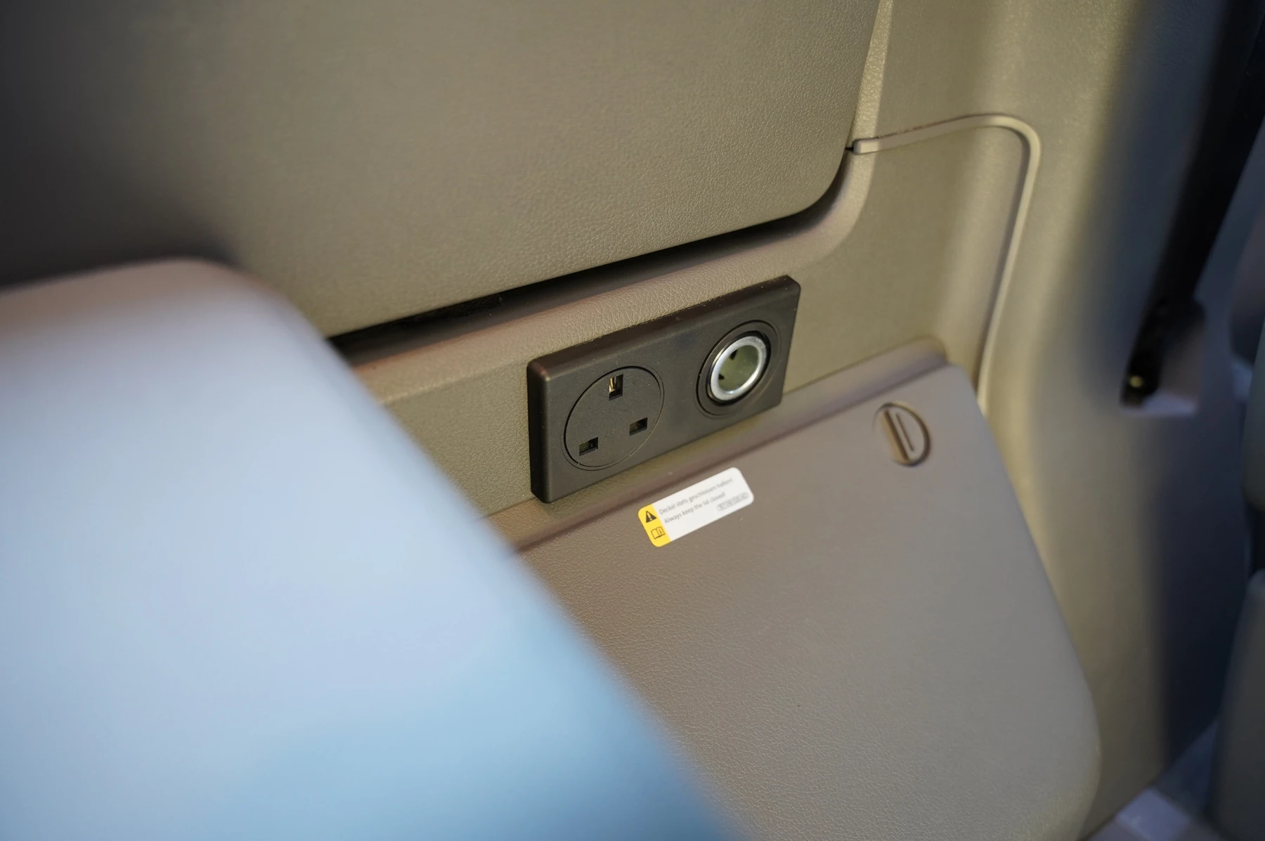 Volkswagen-California-image-23