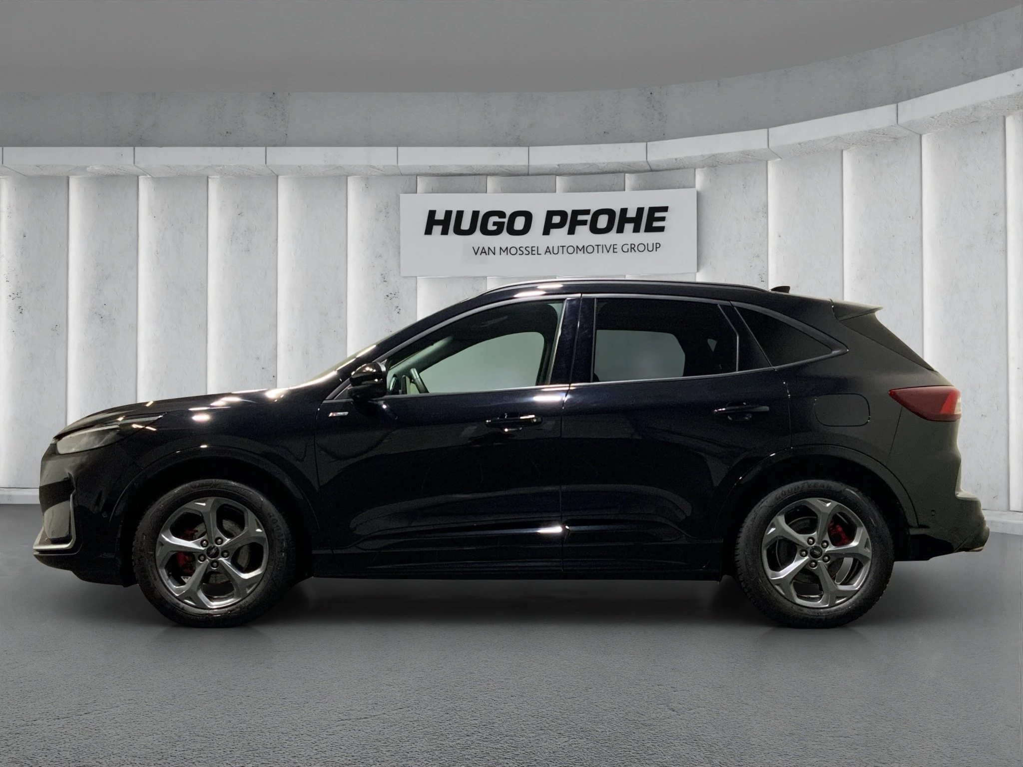 Ford Kuga ST-Line X Aut.*PANO*AHK*360GRAD*LED-MATRIX*NAVI*GRA*WINTER-PKT.