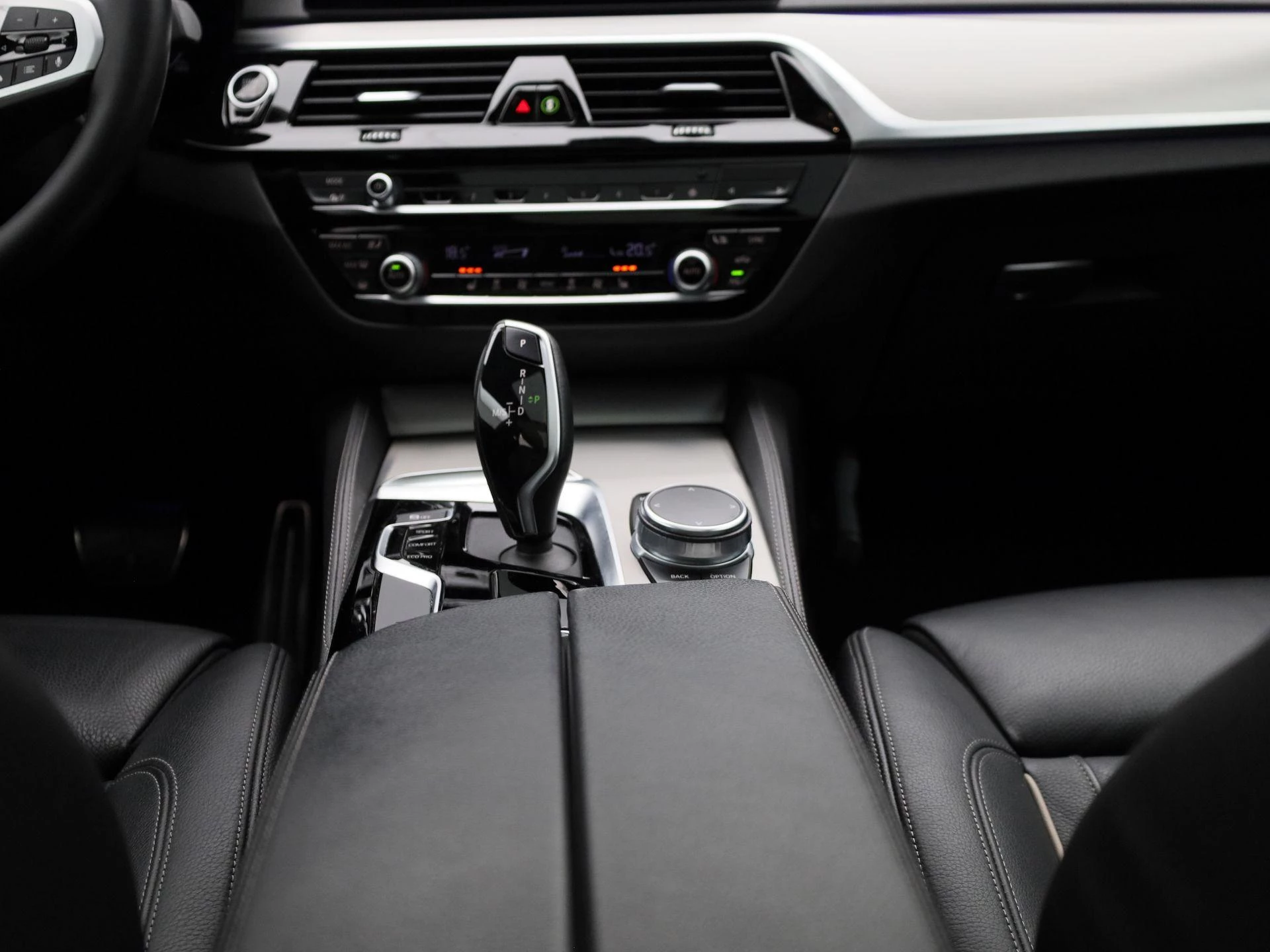 BMW-5 Serie-image-9