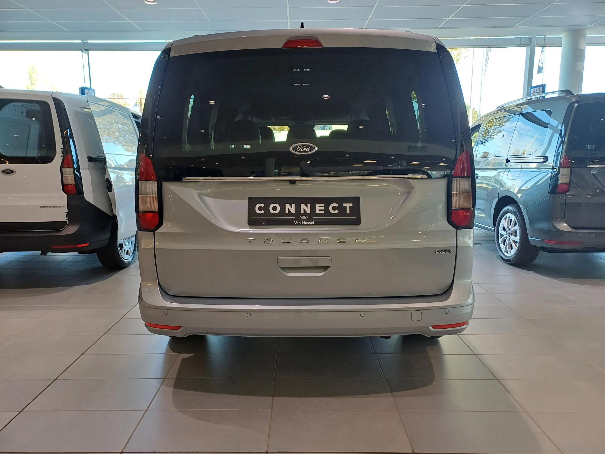 Ford-Tourneo Connect-image-3