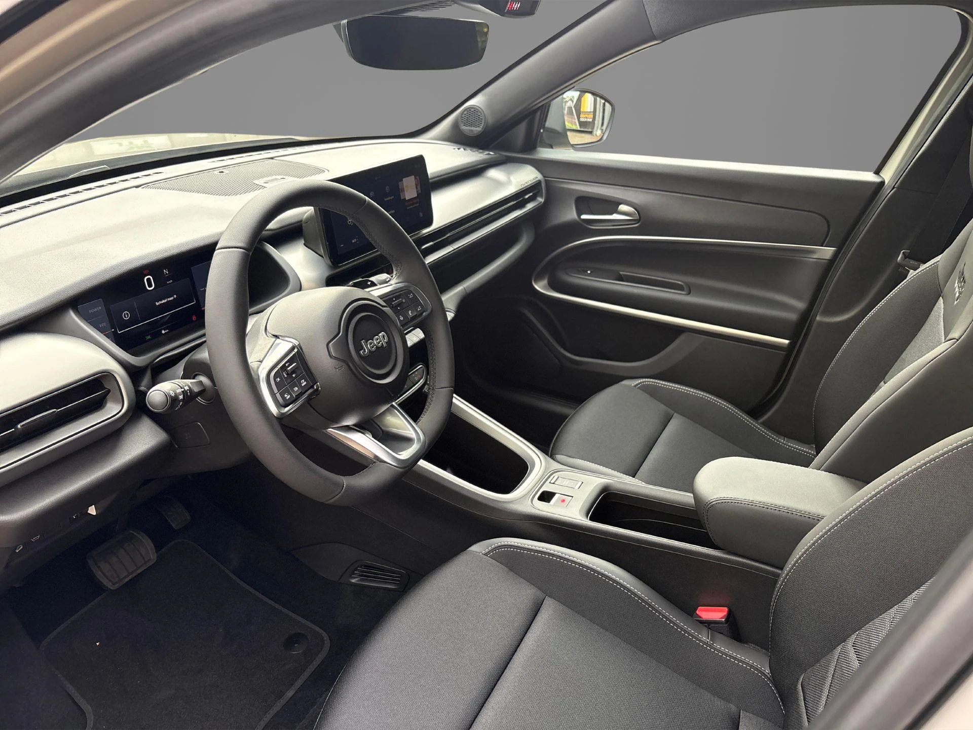 Jeep-Avenger-image-2