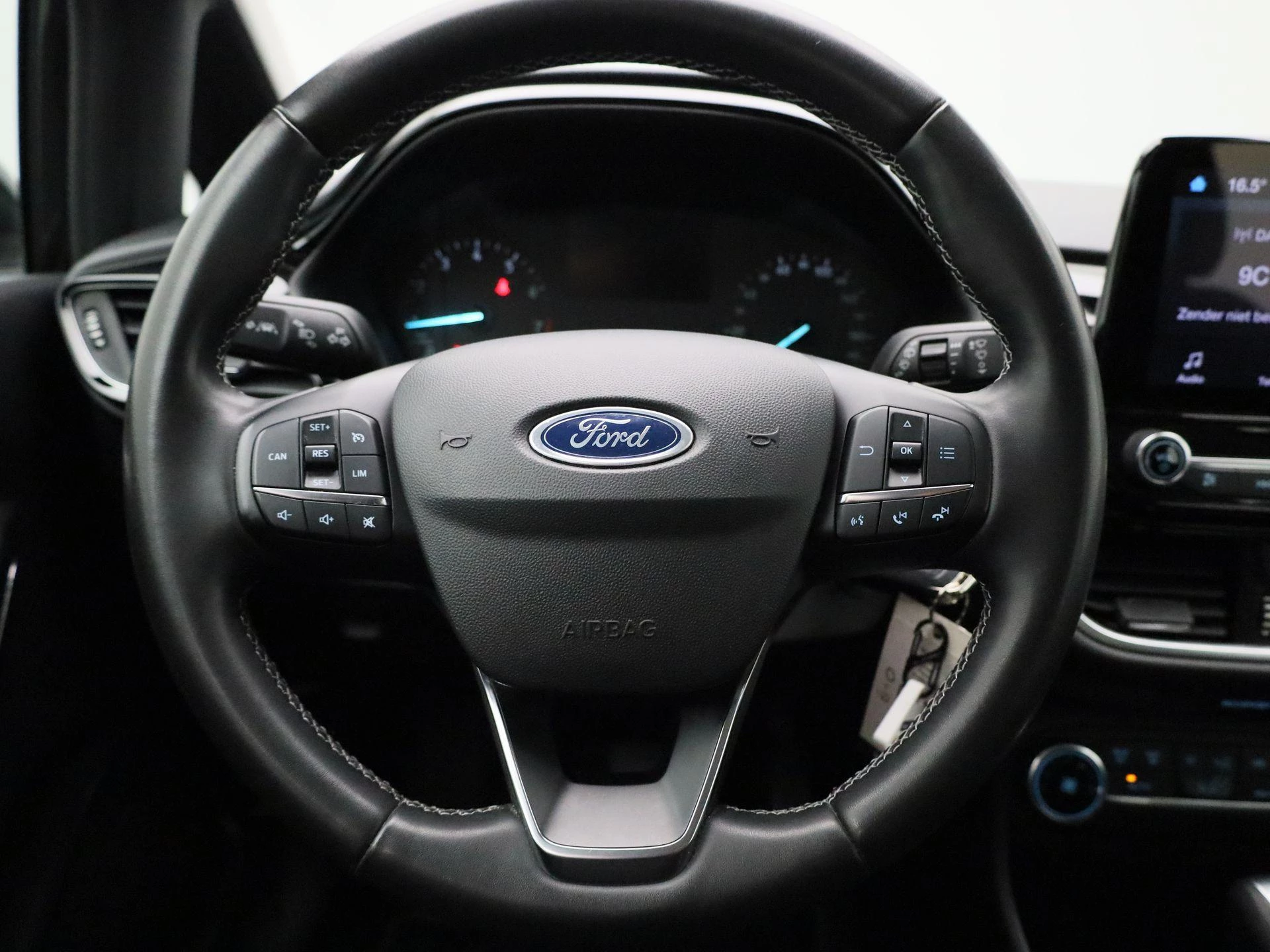 Ford Fiesta 1.0 EcoBoost Hybrid Titanium