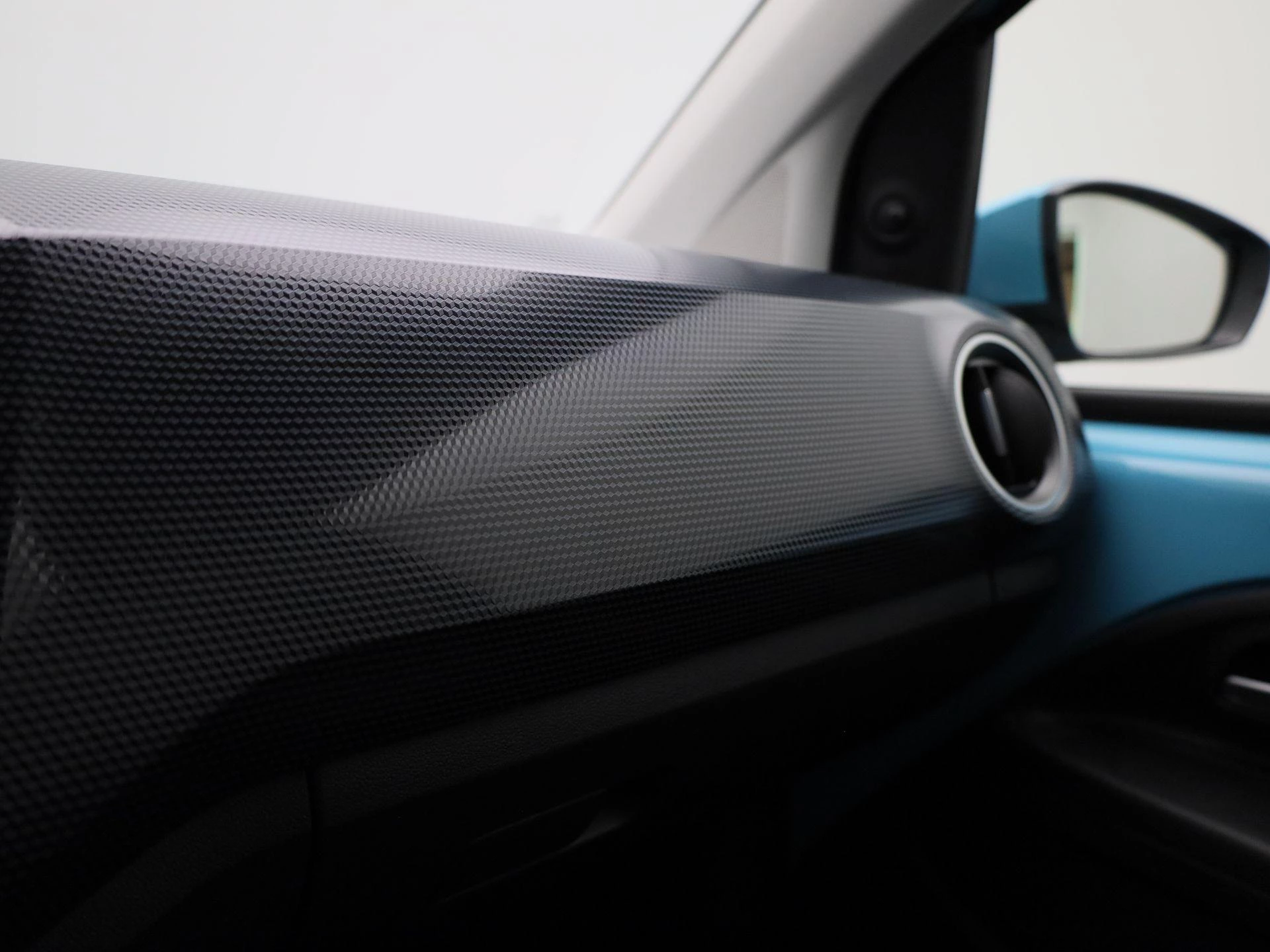 Volkswagen-up!-image-20