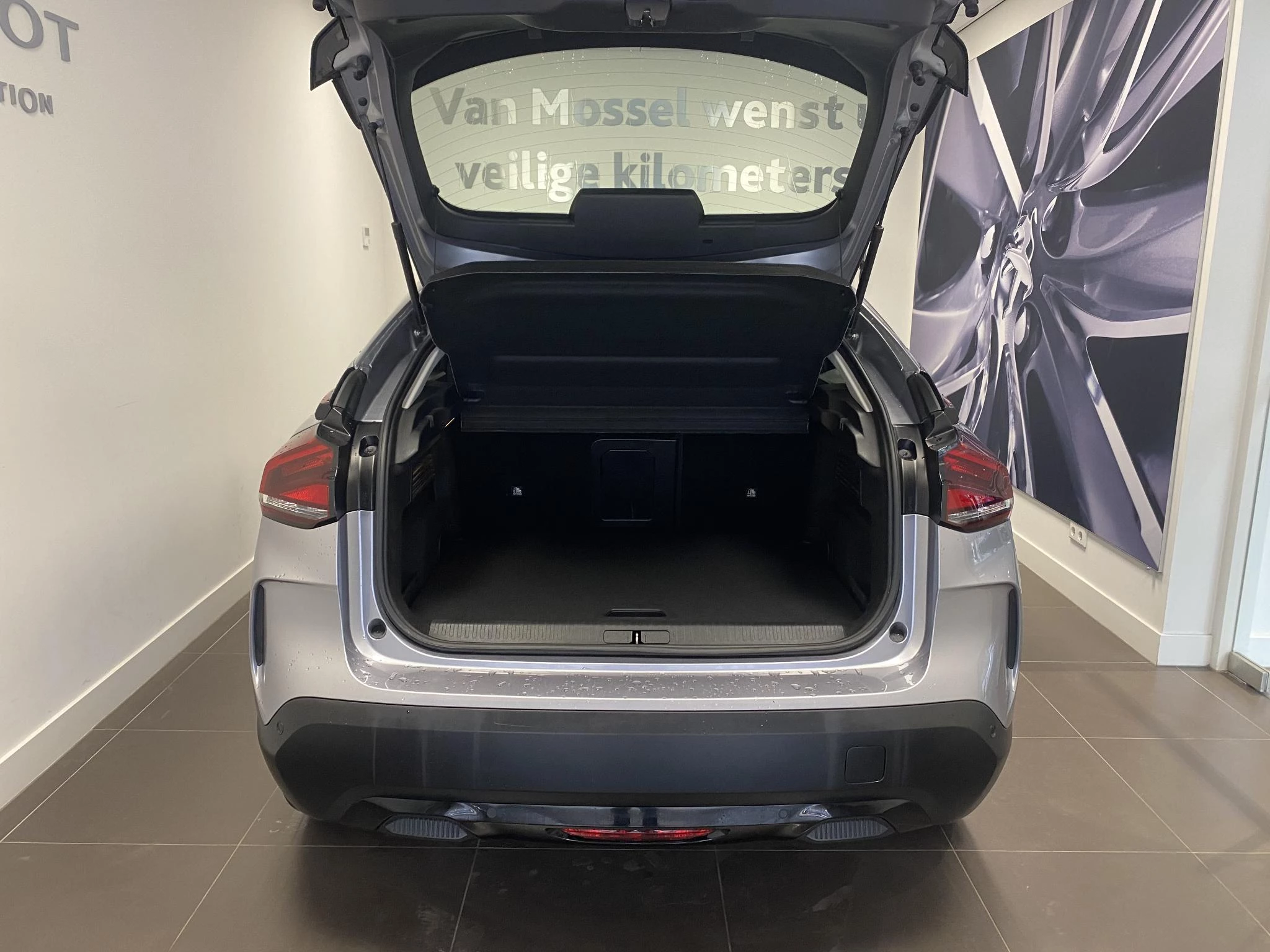 Citroën-ë-C4-image-5