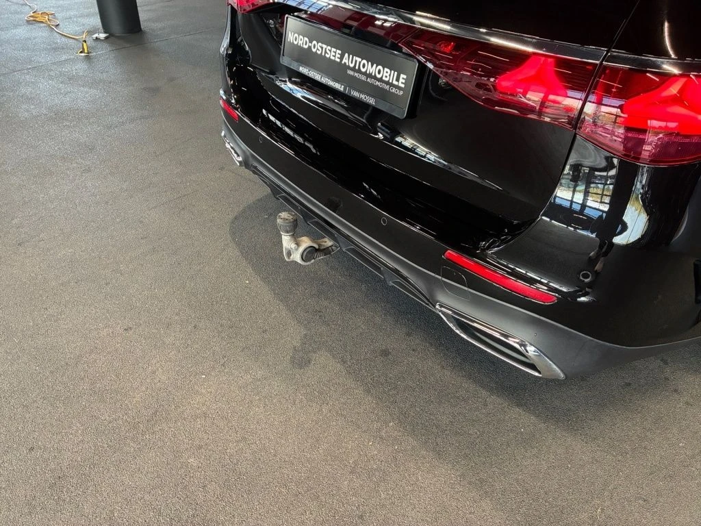 Mercedes-Benz-E-Klasse 200-image-19