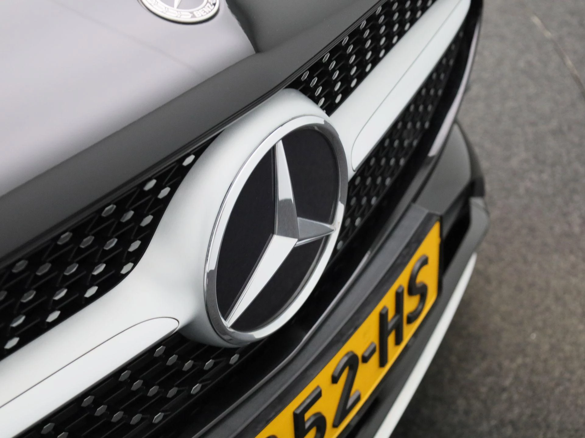 Mercedes-Benz-CLA-image-36