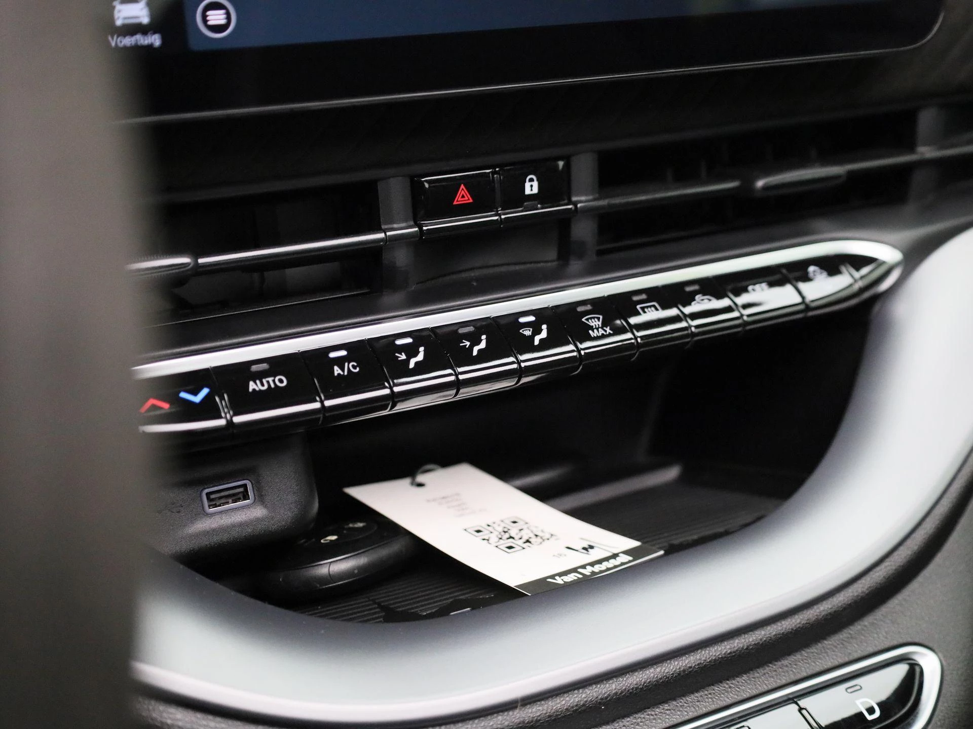 Abarth-500C-image-15