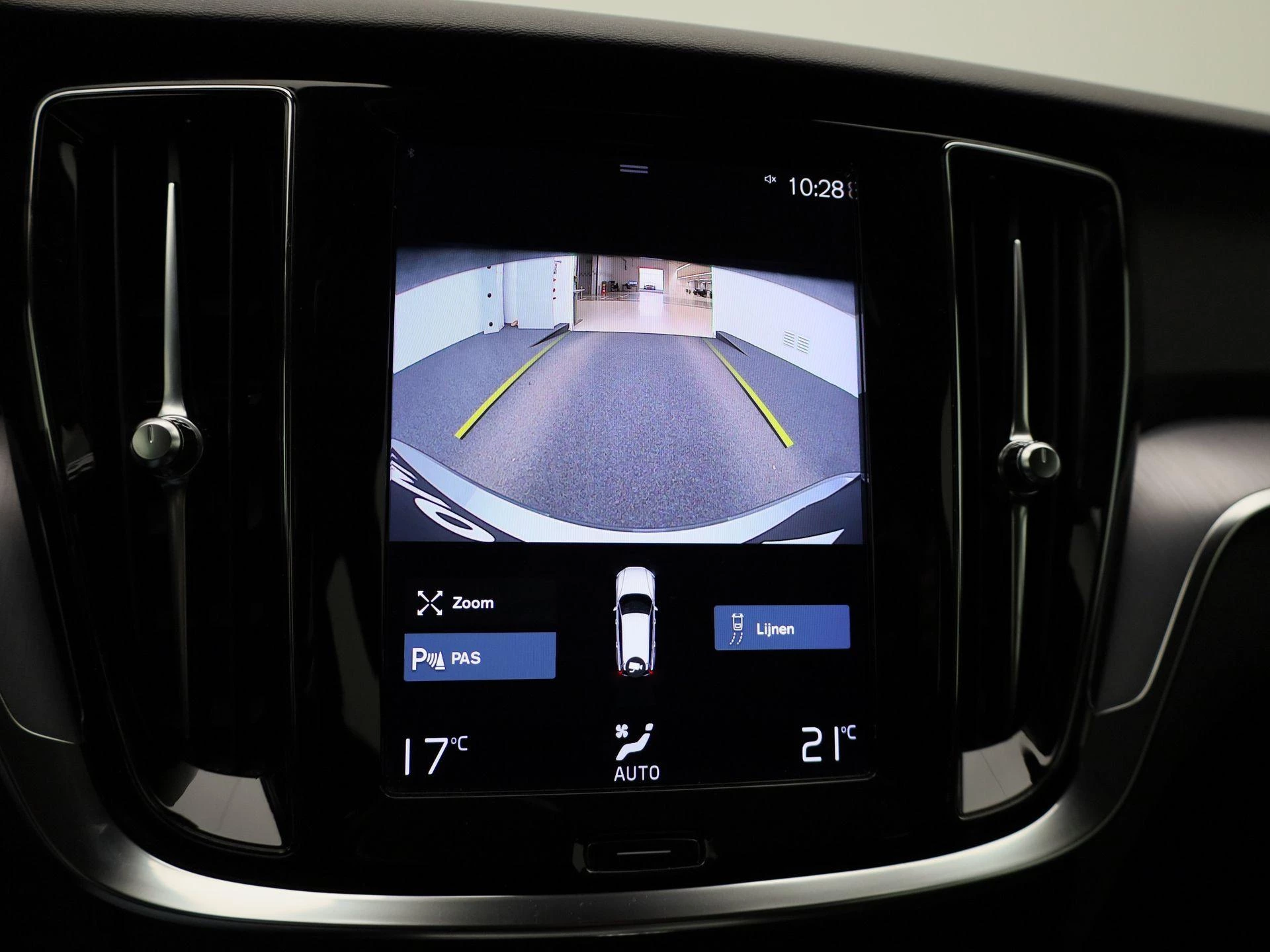 Volvo-V60-image-20