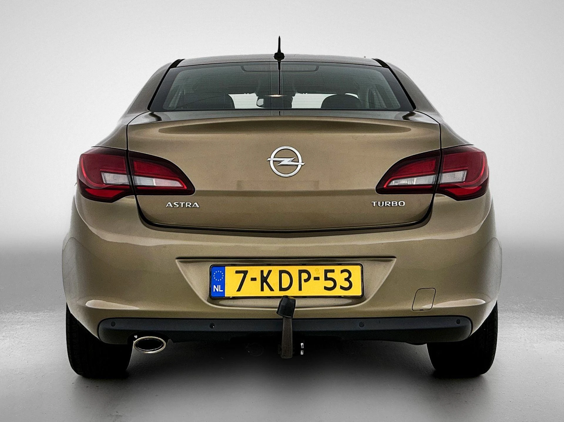 Opel-Astra-image-2