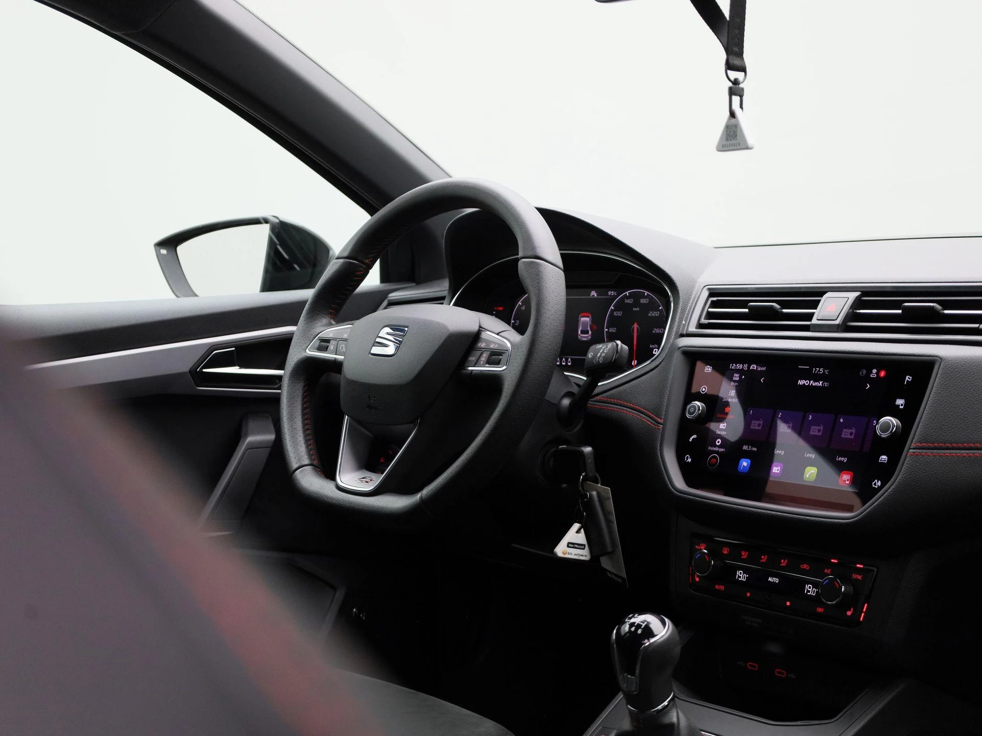 SEAT Ibiza 1.0 TSI FR Business Intense Plus