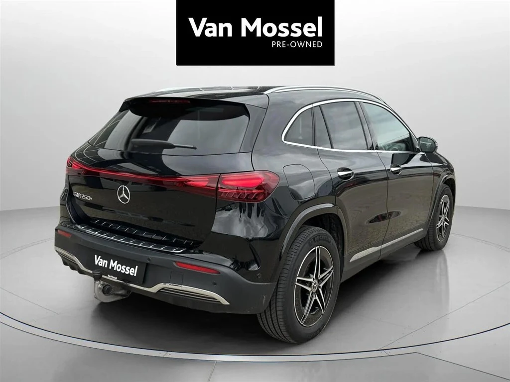 Mercedes-Benz-EQA-image-4