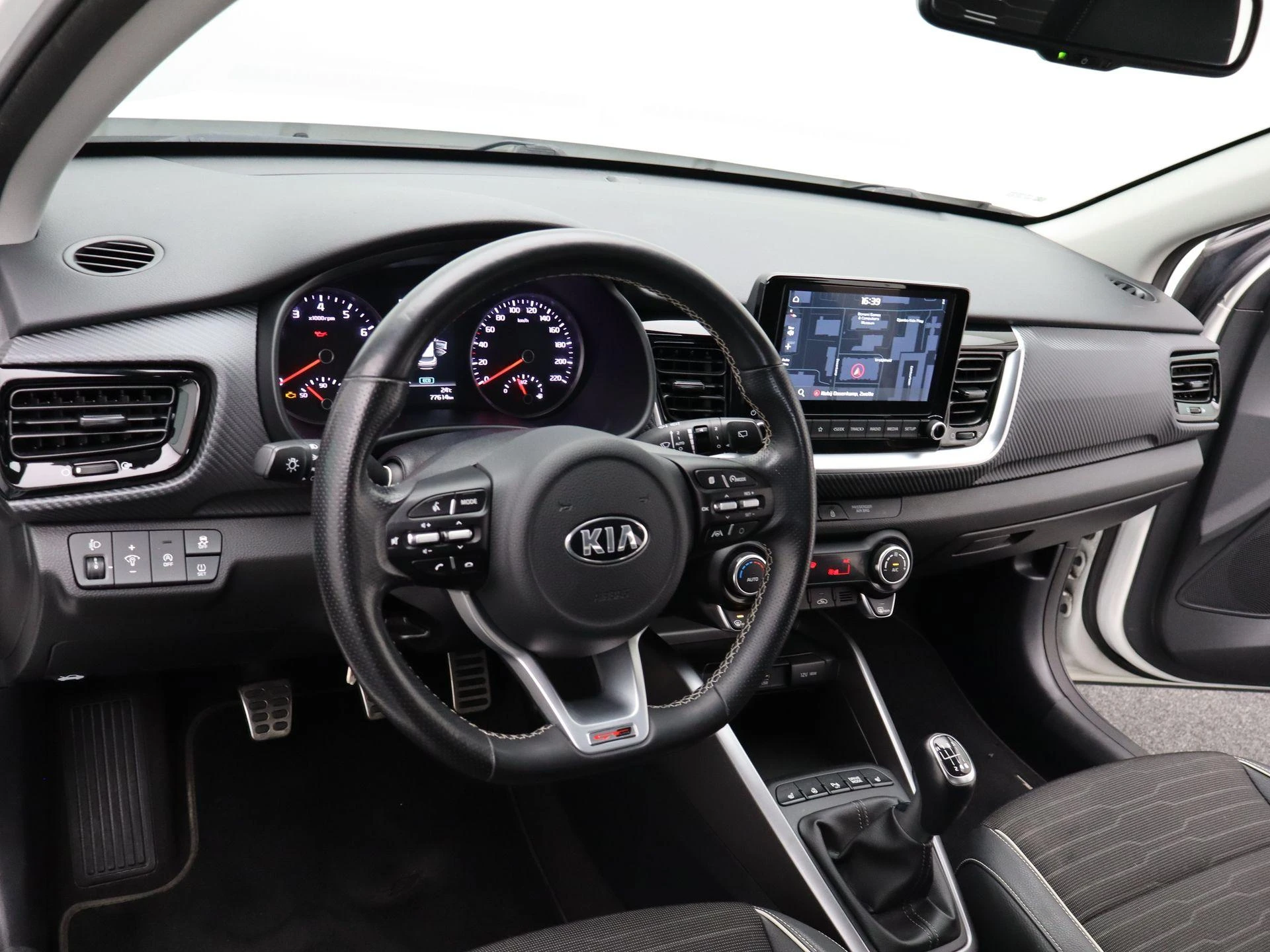 Kia-Stonic-image-25