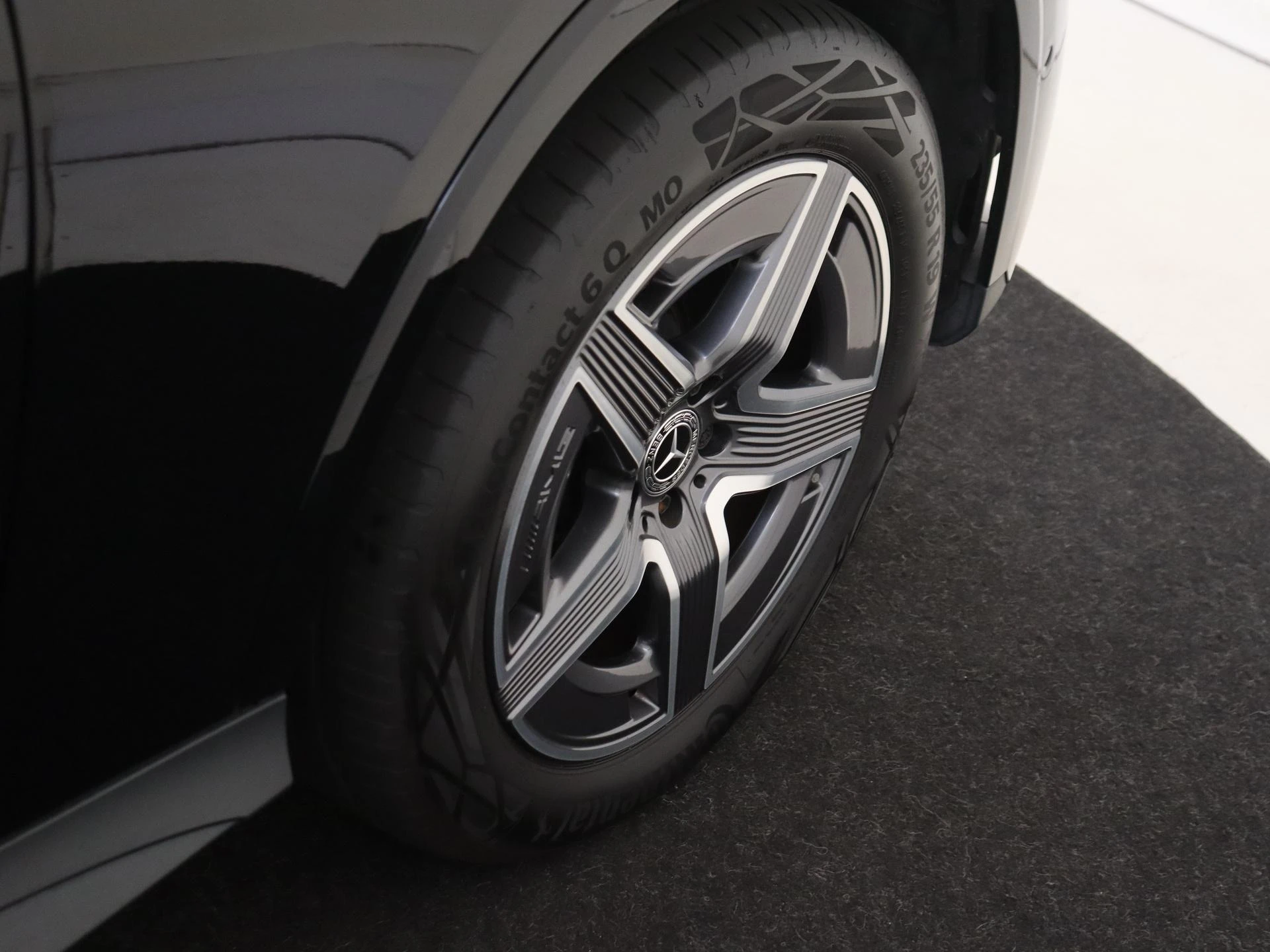 Mercedes-Benz-GLC-image-28