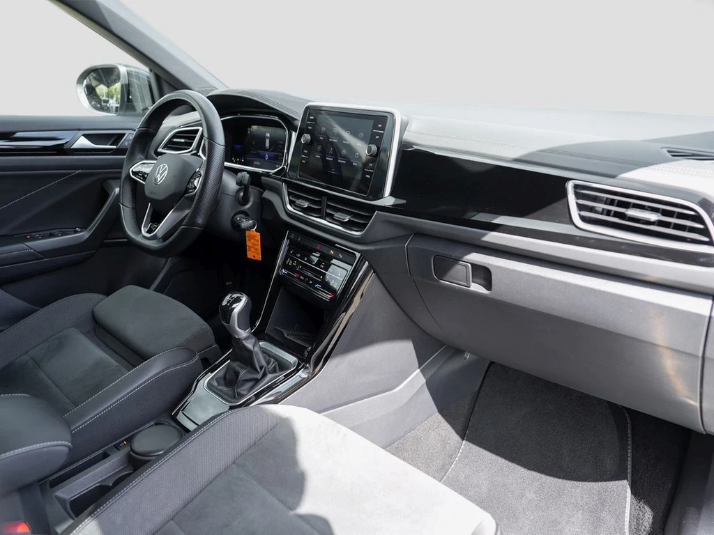 Volkswagen-T-Roc-image-7