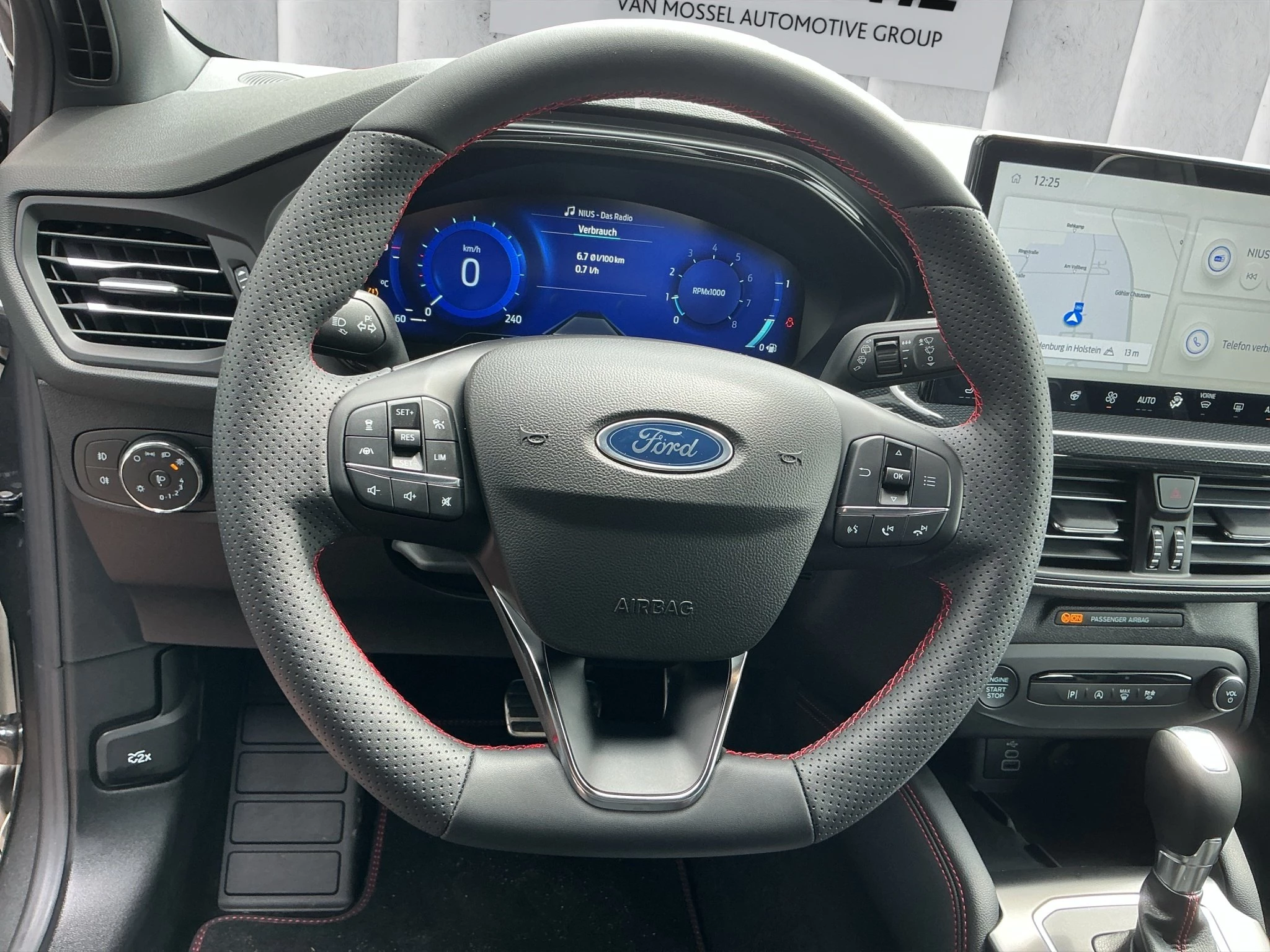 Ford Focus Mild-Hybrid ST-Line X Automatik