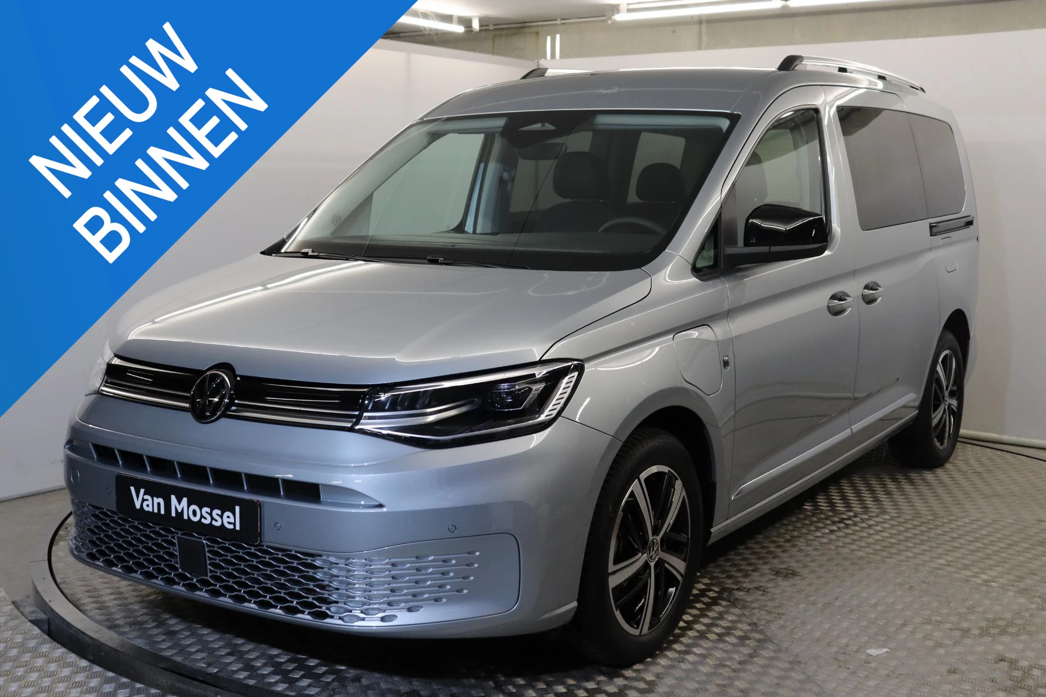 Volkswagen-Caddy-image-0