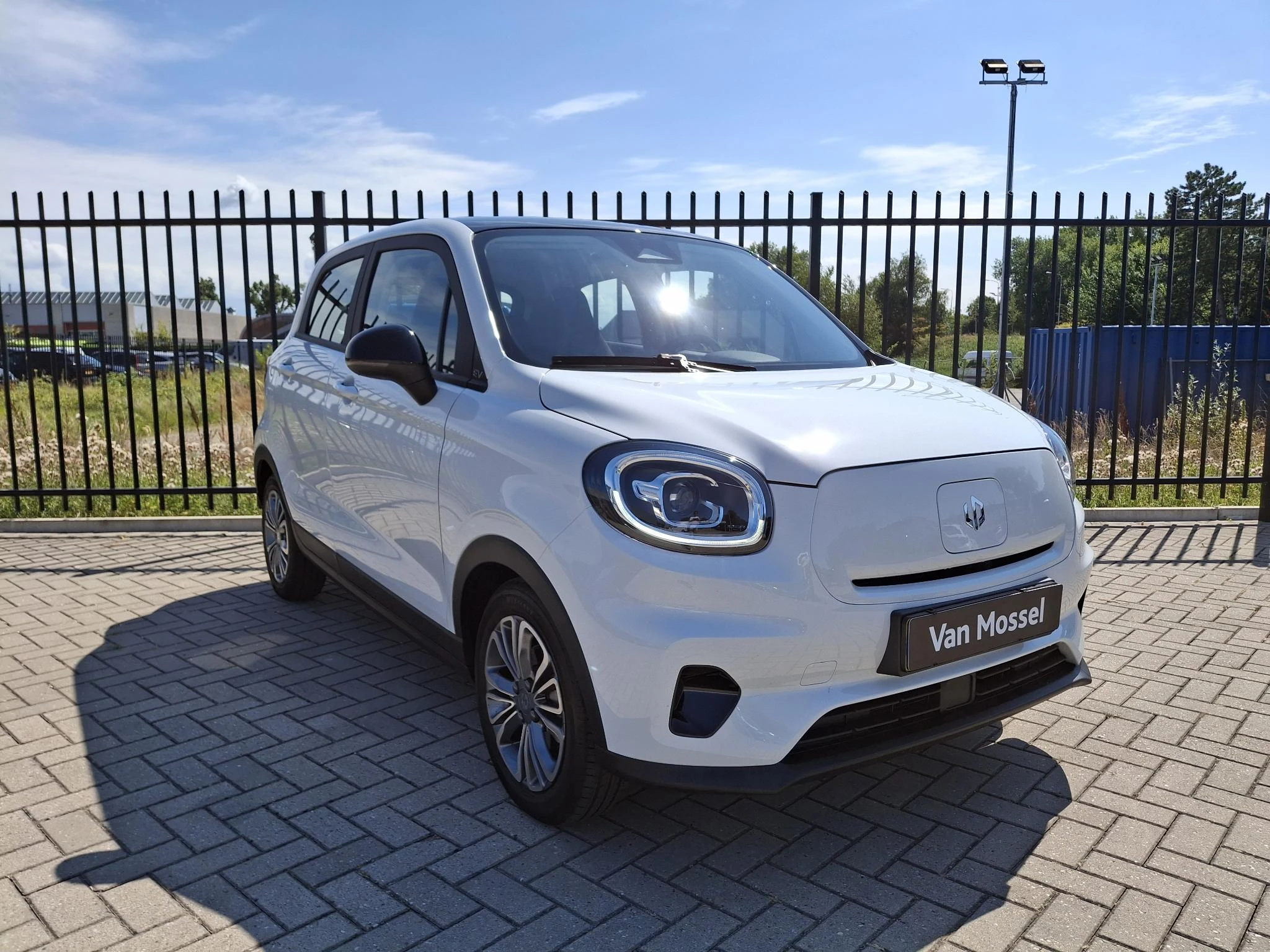 Leapmotor-T03-image-8