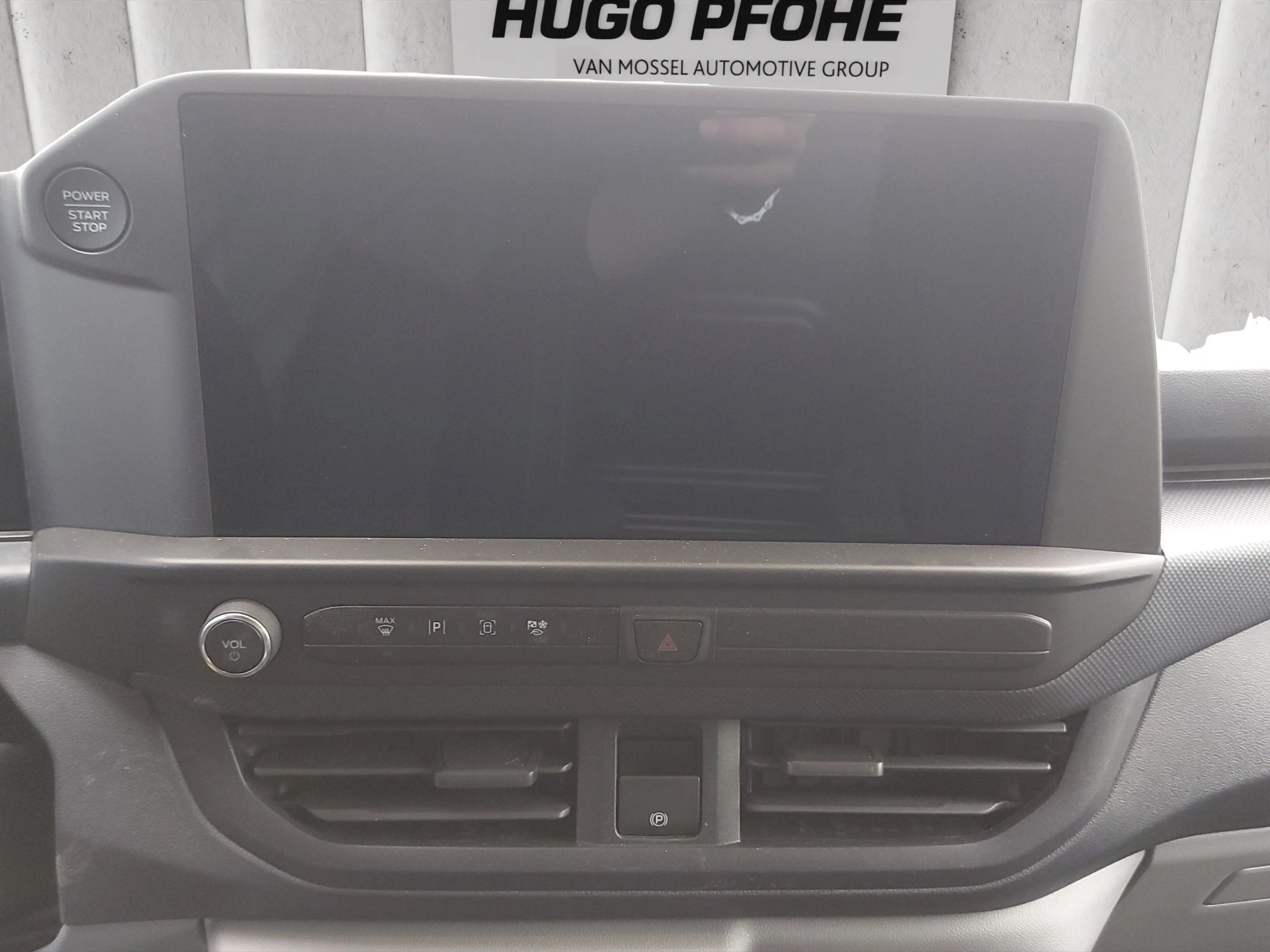 Ford-Transit Custom-image-14