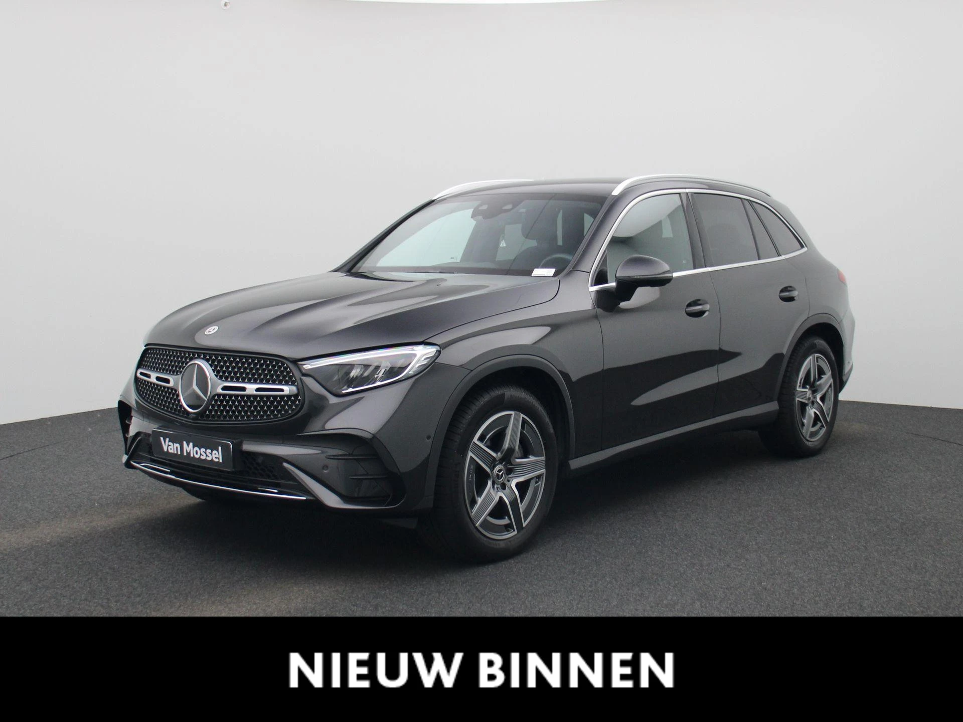 Mercedes-Benz-GLC-image-0