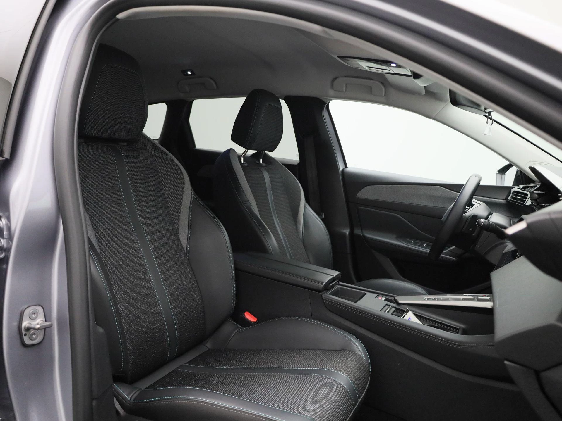 Peugeot-308-image-28