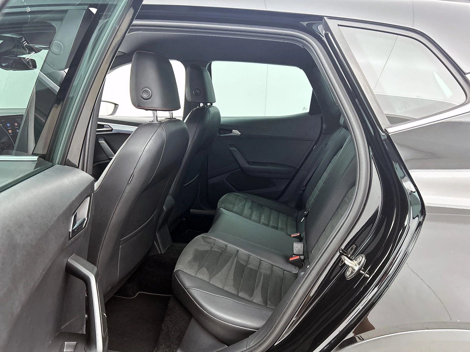 SEAT Arona 1.0 TSI FR Business Intense