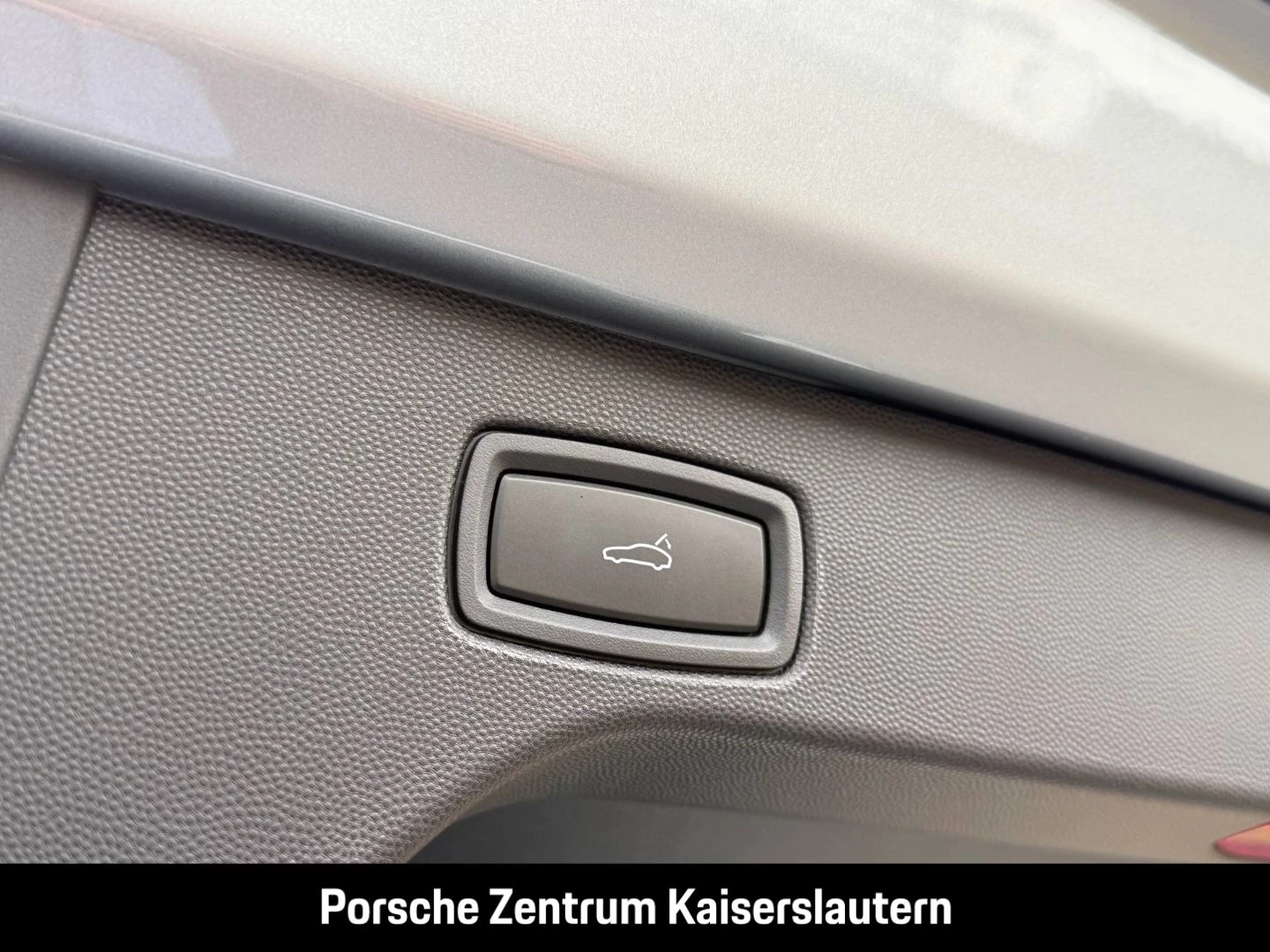 Porsche Macan HA-Lenkung Surround-View BOSE 20-Zoll -