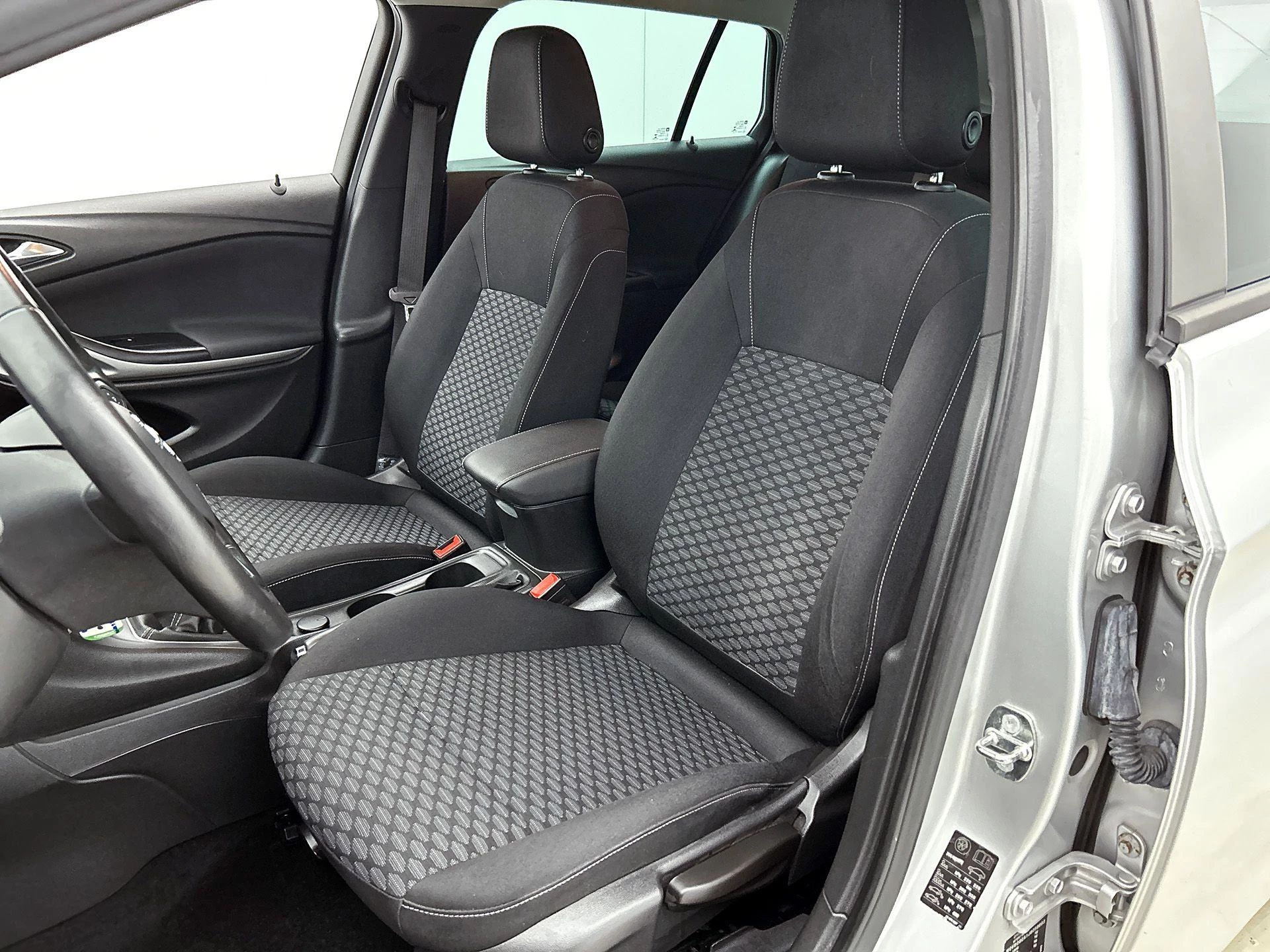 Opel-Astra-image-33