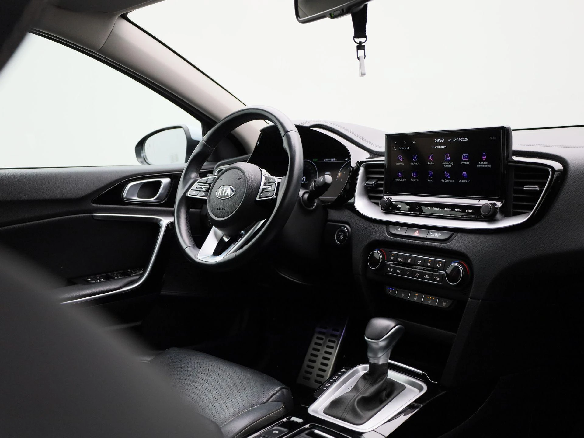 Kia-Ceed Sportswagon-image-39