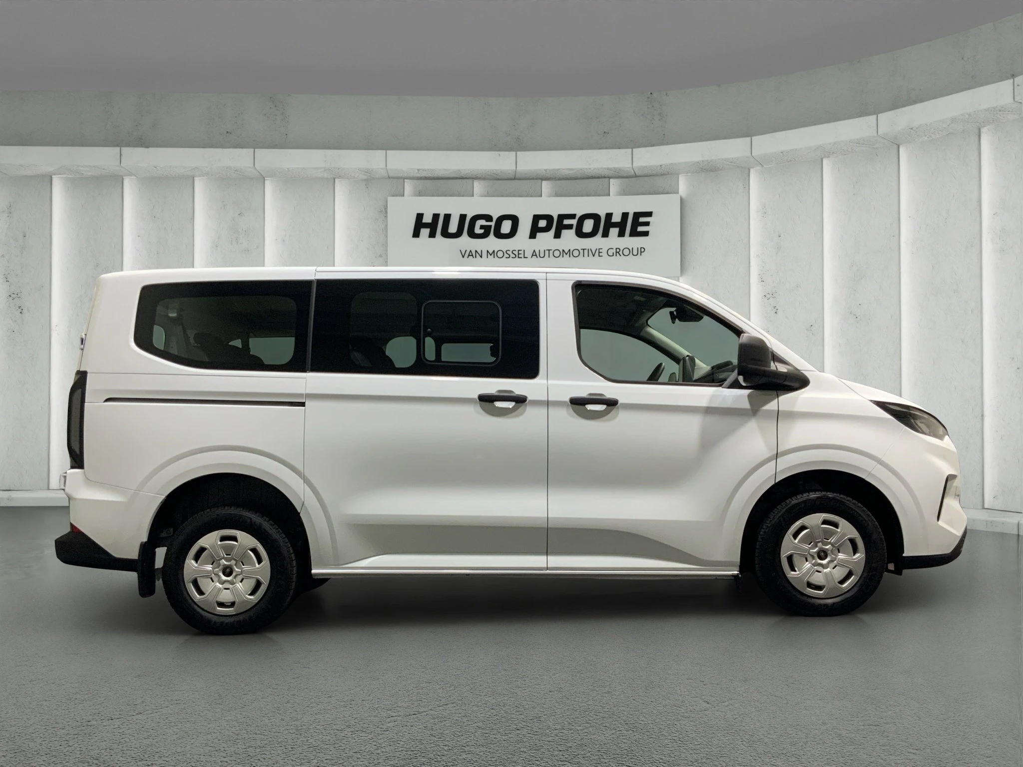 Ford-Transit Custom-image-5