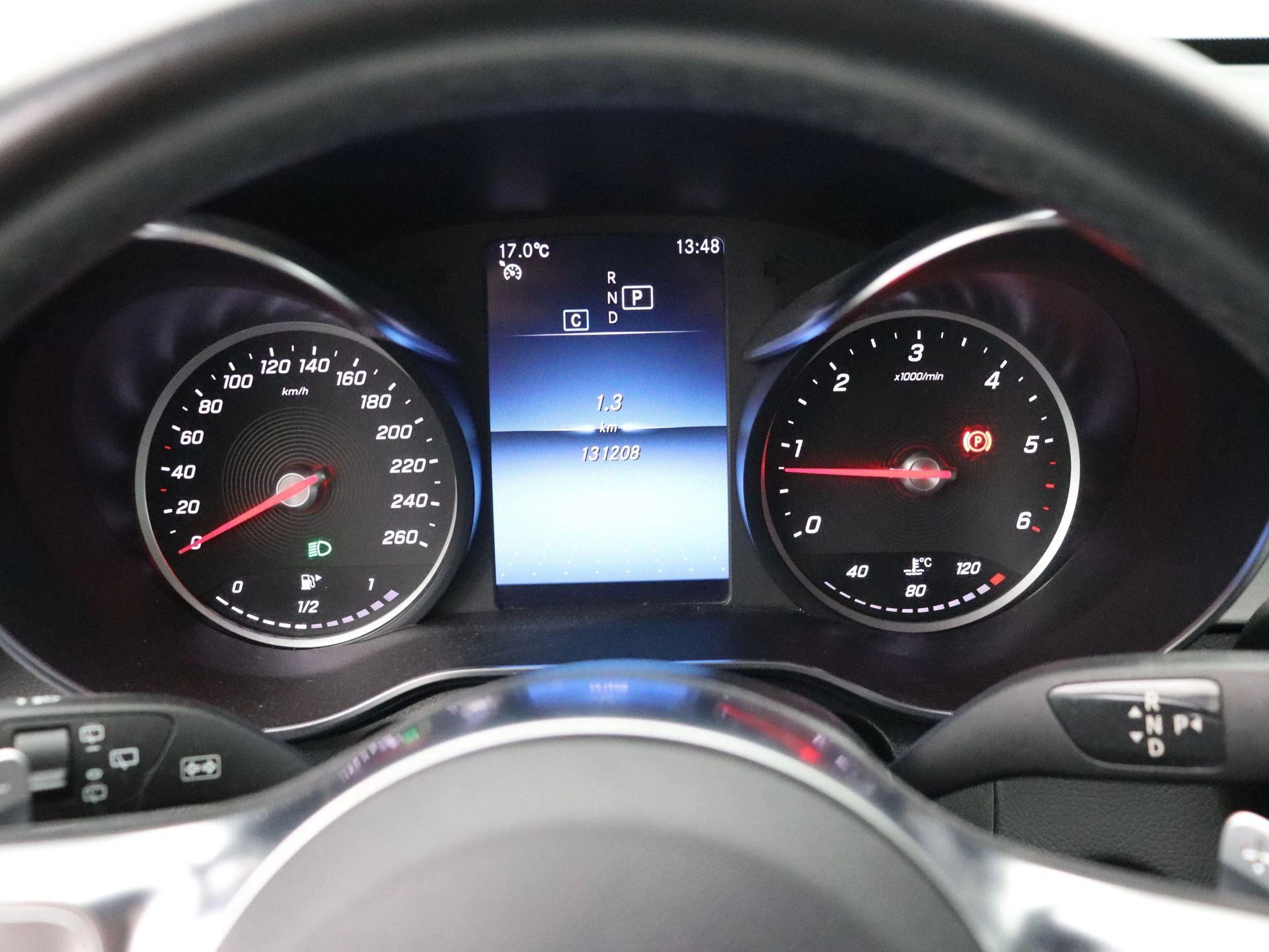 Mercedes-Benz-GLC-image-9