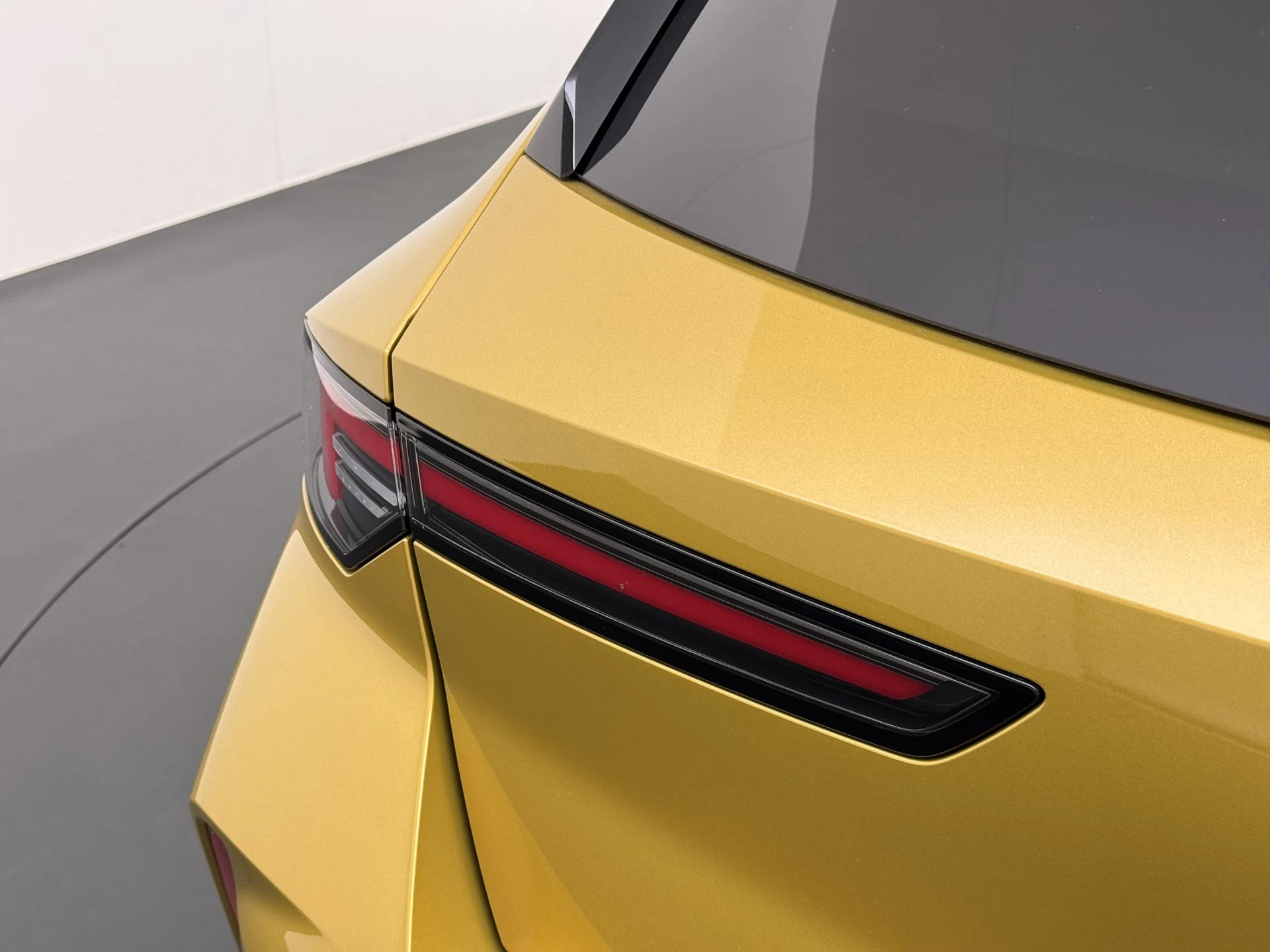 Opel-Astra-image-2
