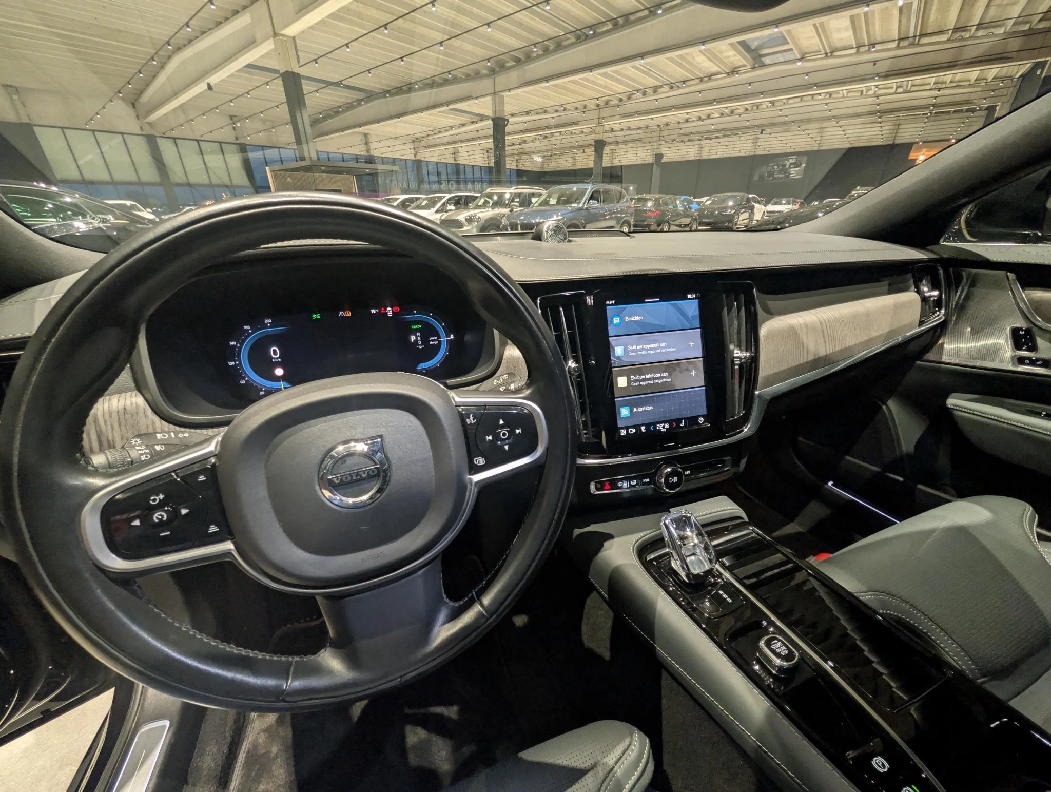 Volvo-V90-image-15